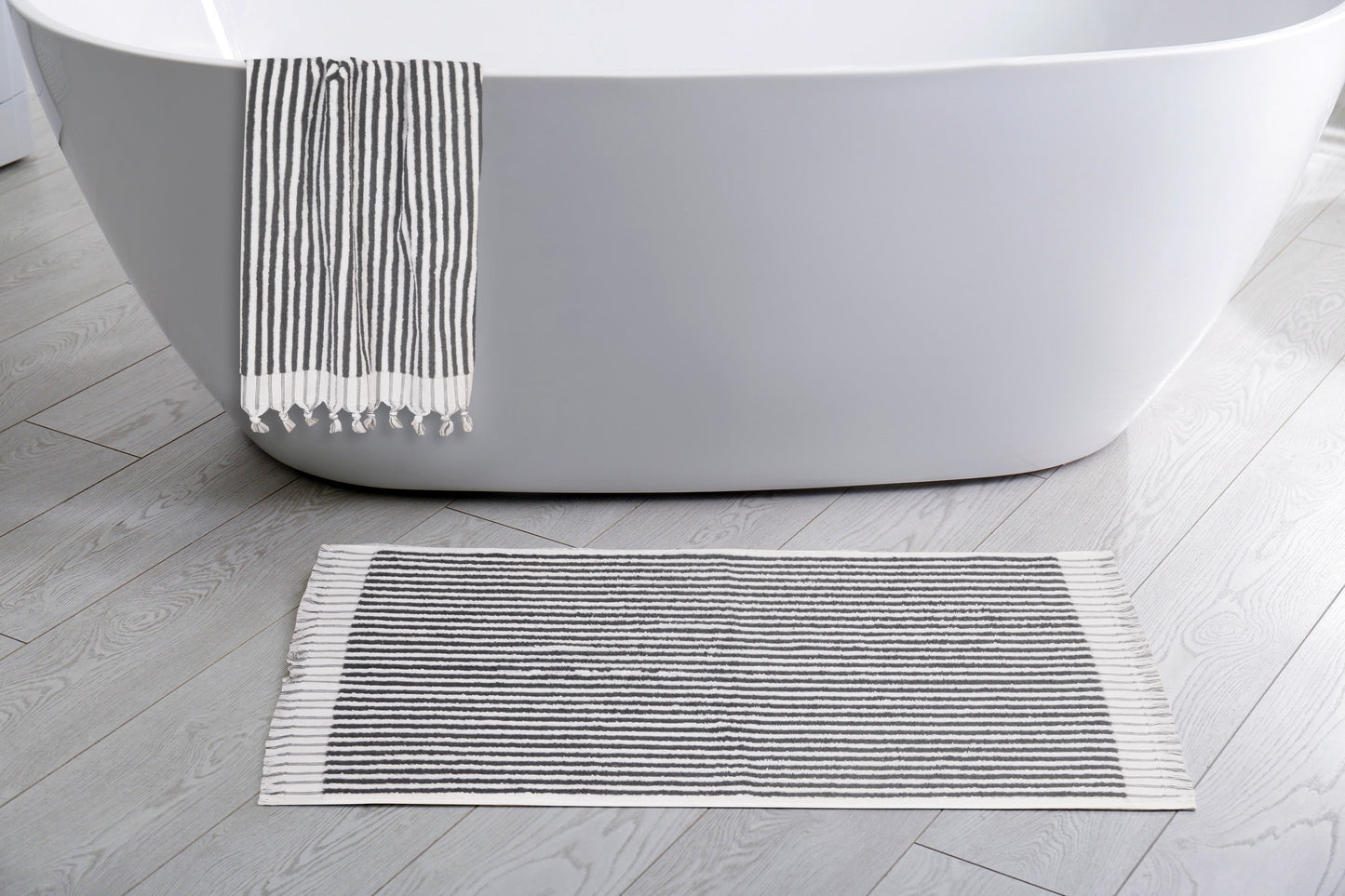 Stripes Bath Mat