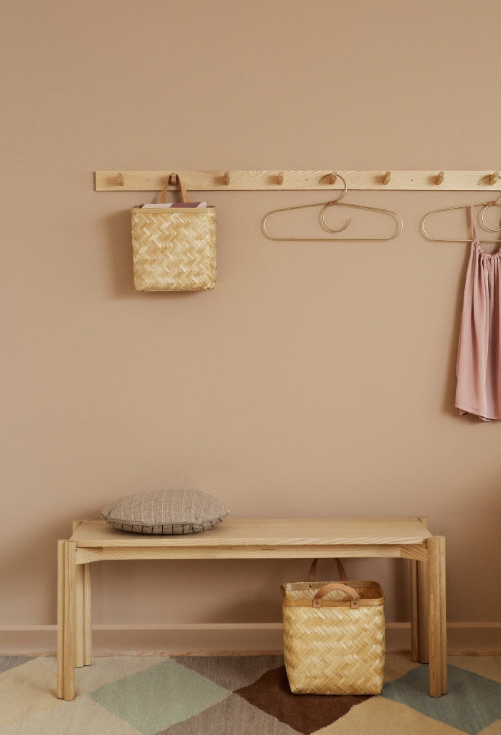 Pieni Coat Rack - Black