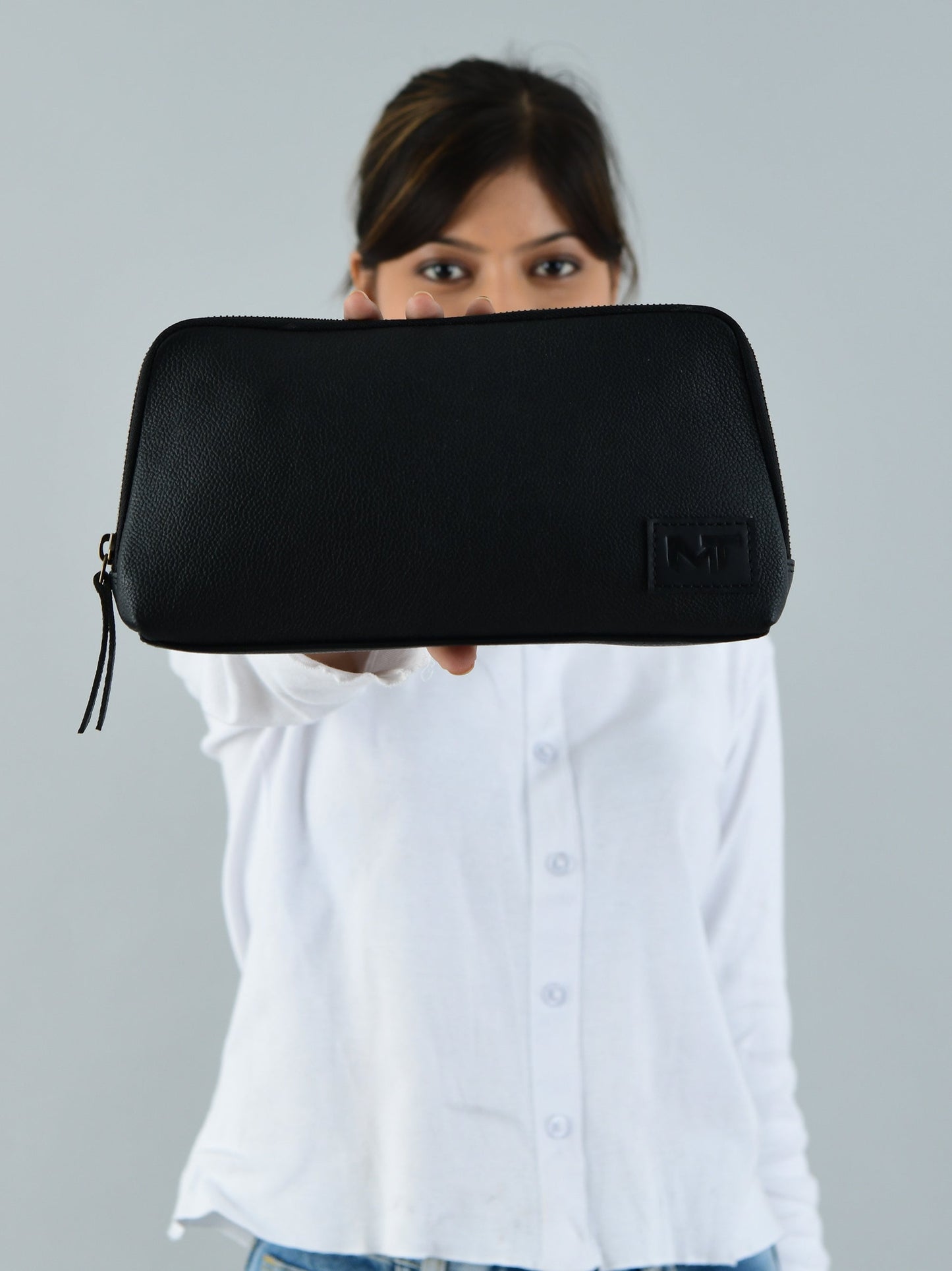 Classic Black Leather Clutch - Osadia Concept Store