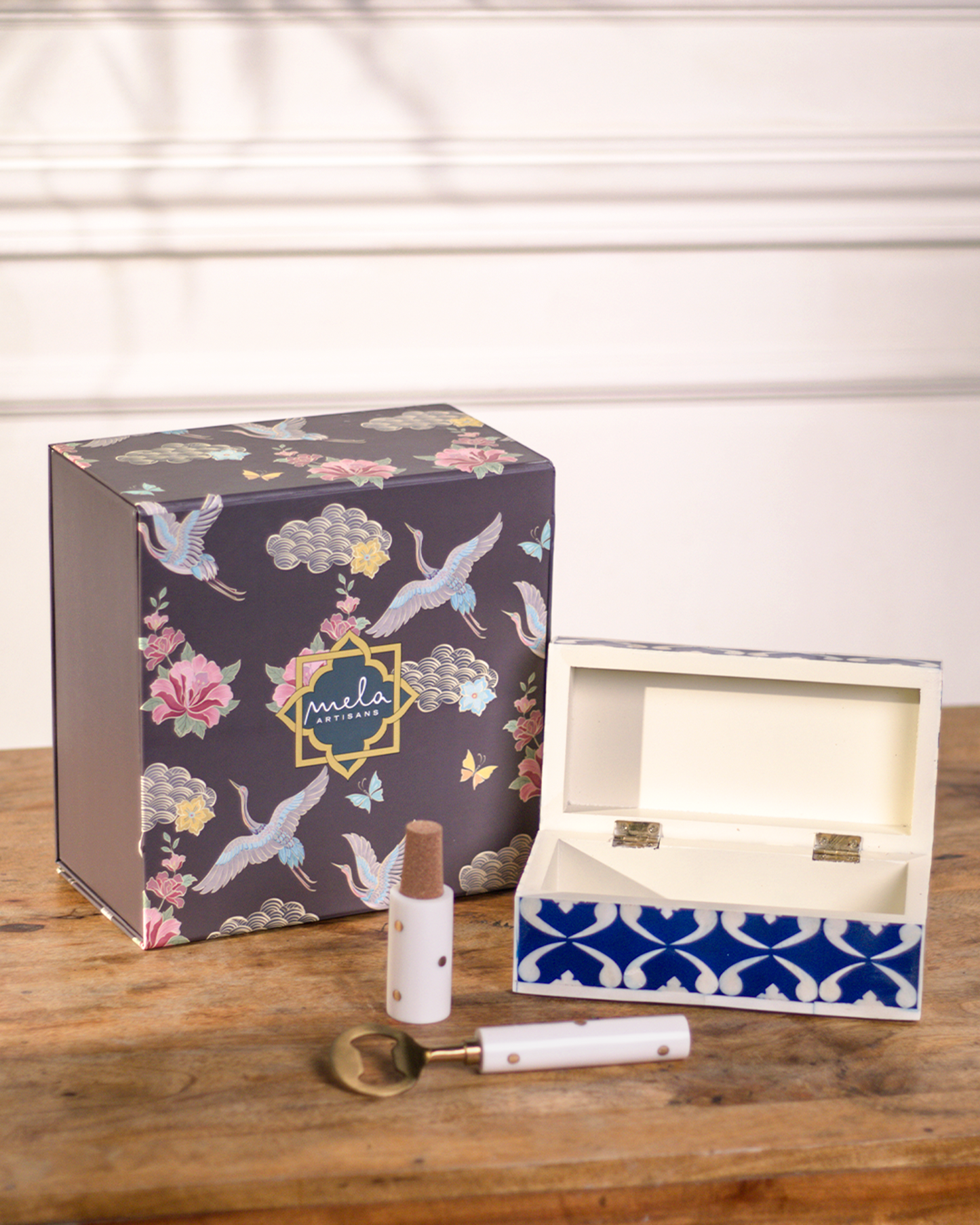 Lattice Bar Accessories Gift Set, Wooden Box with Bottle Opener & Stopper