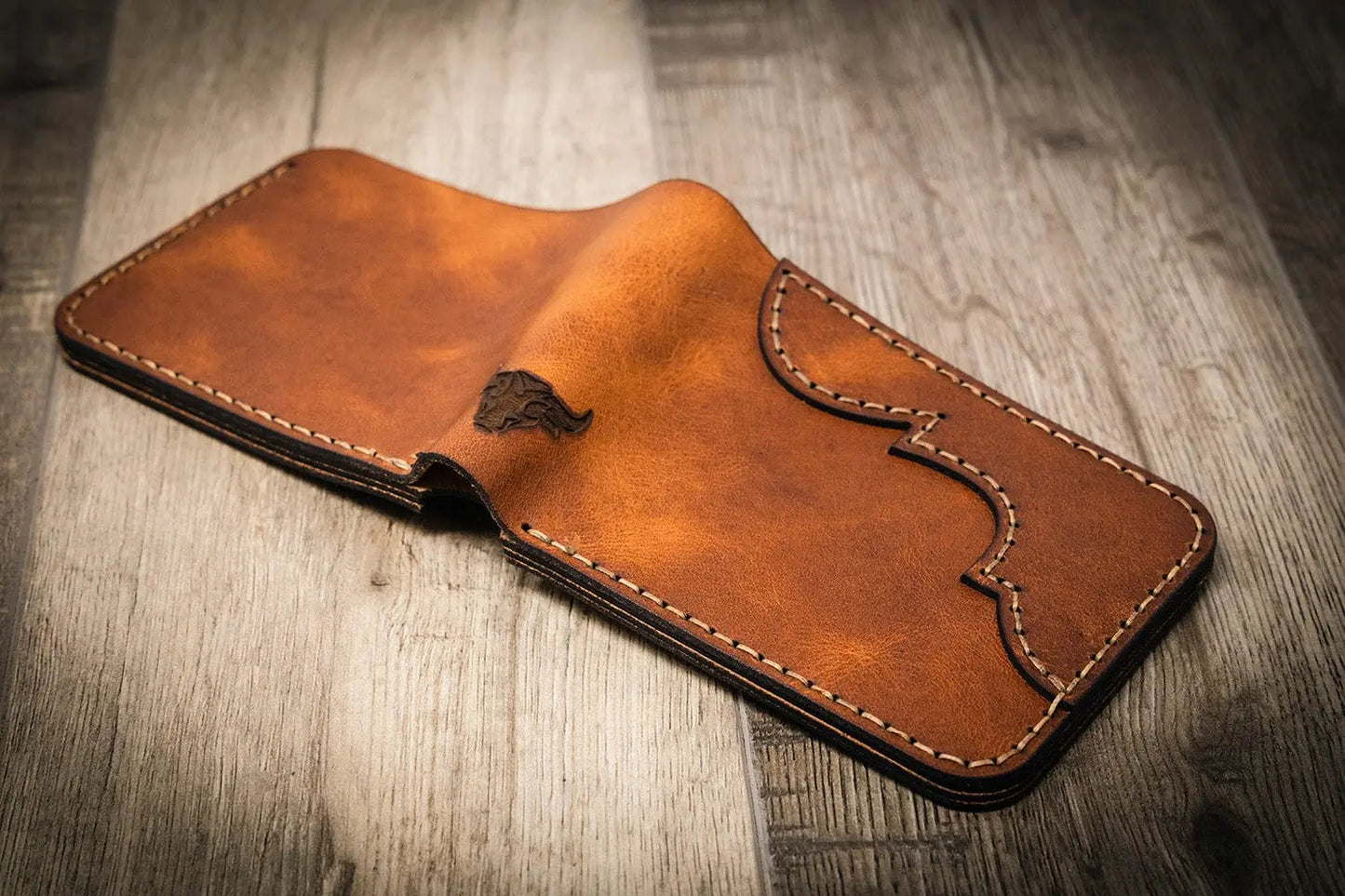 Western Bifold Wallet - Chestnut Brown