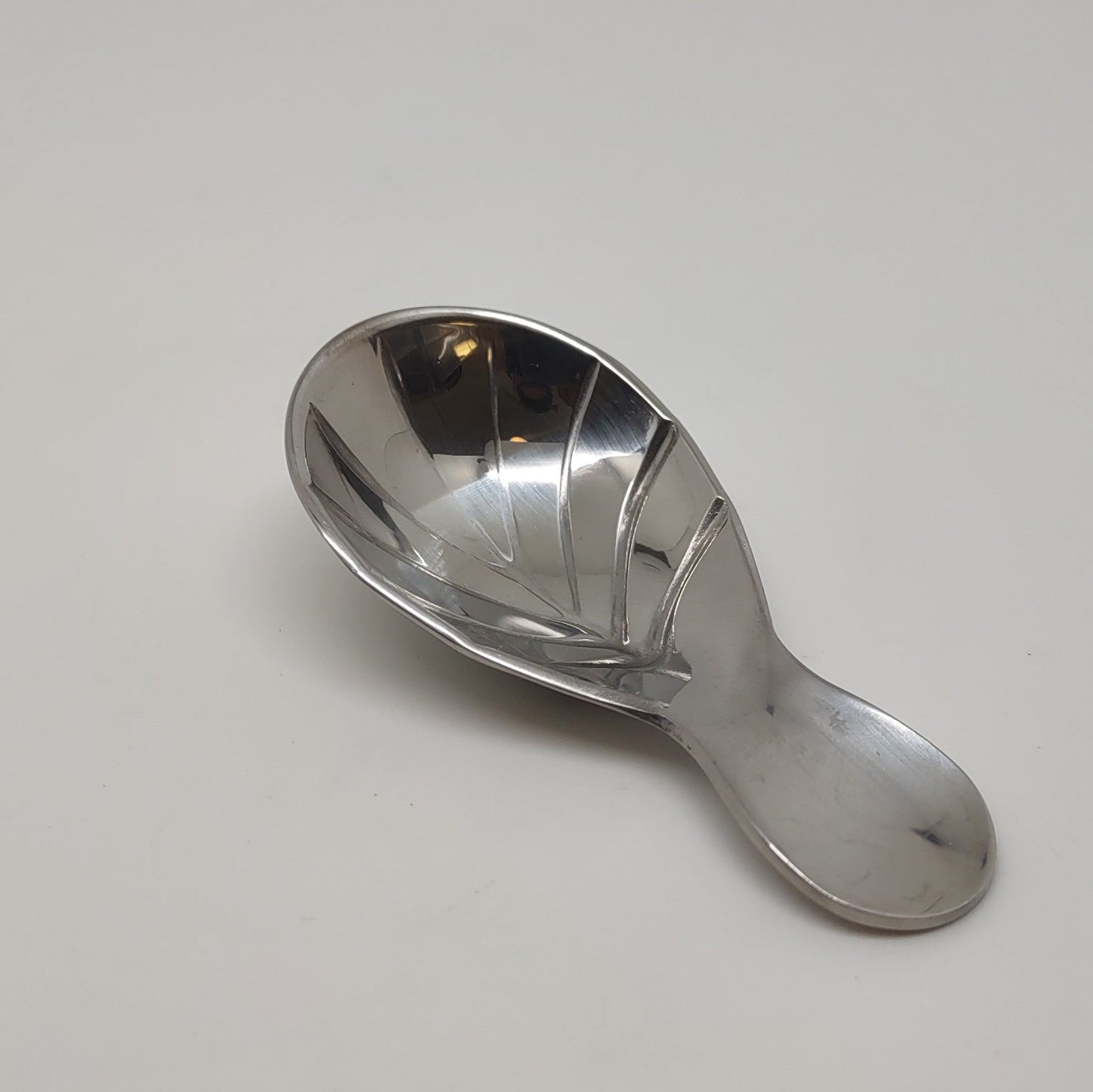 Leaf tea scoop