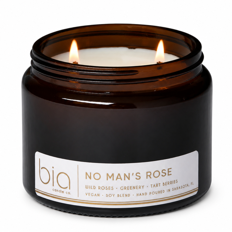 No Man's Rose Soy Blend Candle - Dewy Rose, Black Currant & Moss