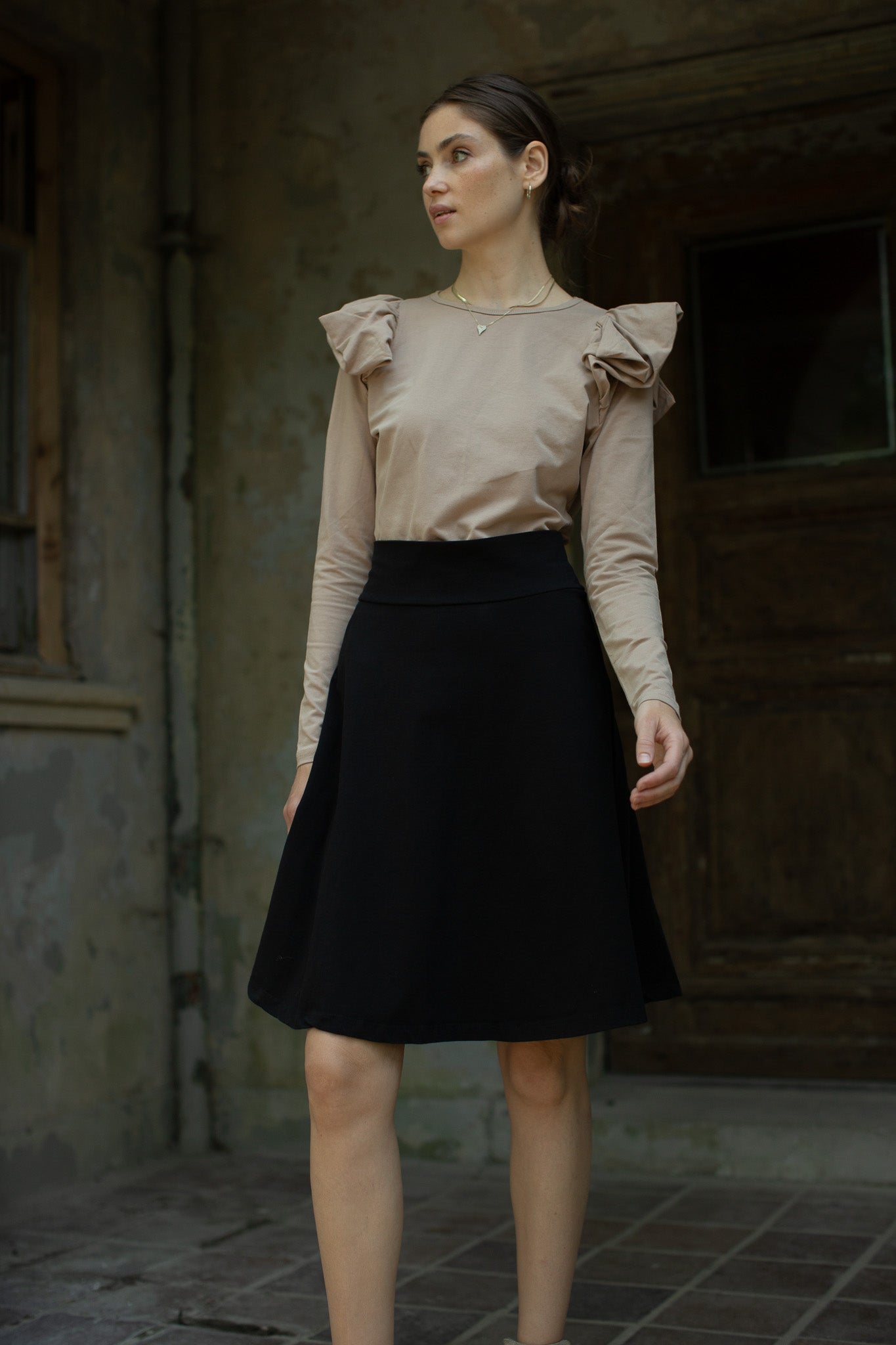 Ruffle Shoulder Long Sleeve Tee- Taupe