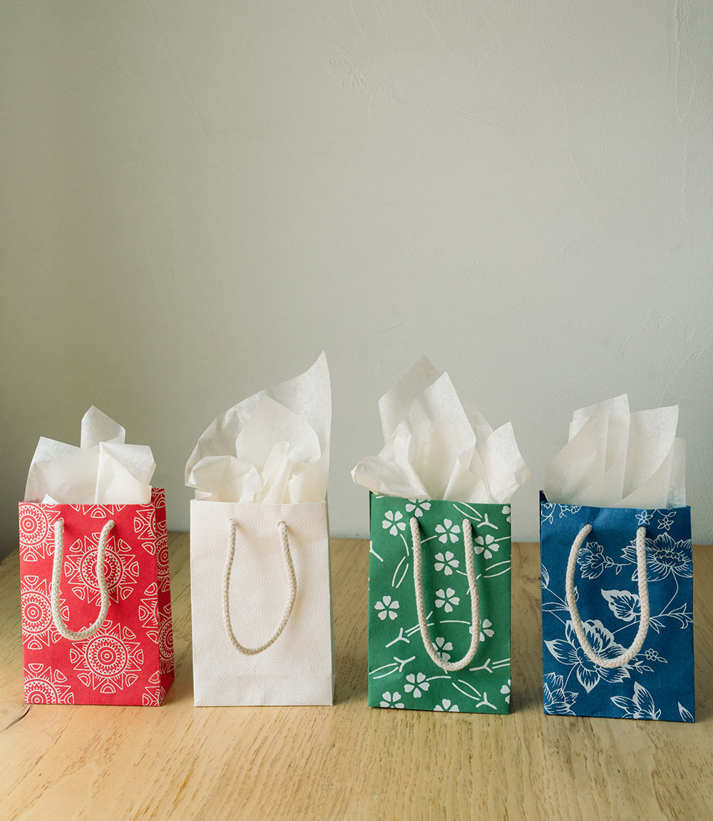 Recycled Paper Small Holiday Gift Bag 4x6x2 - Assorted - Osadia Concept Store
