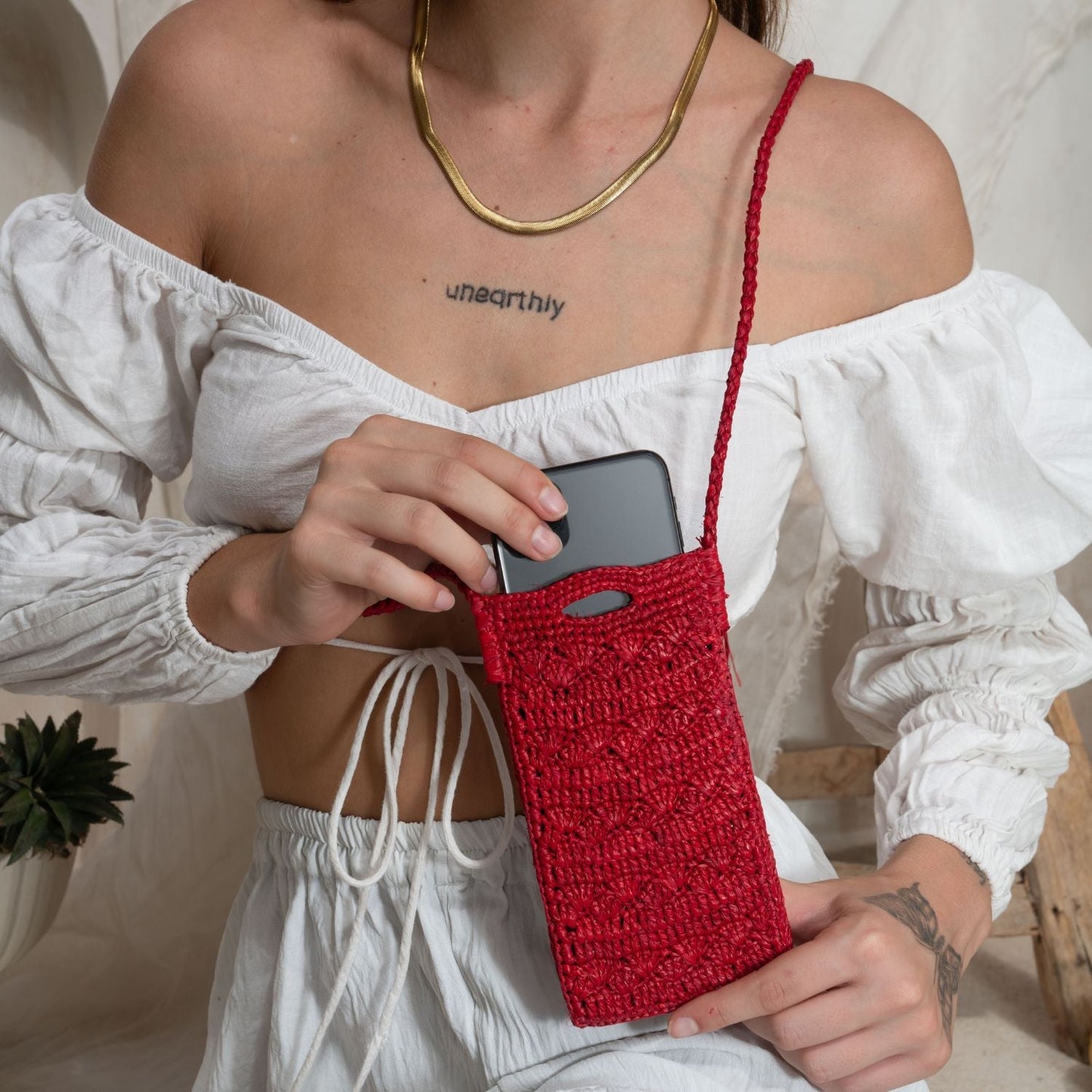 Poushy Phone Pouch