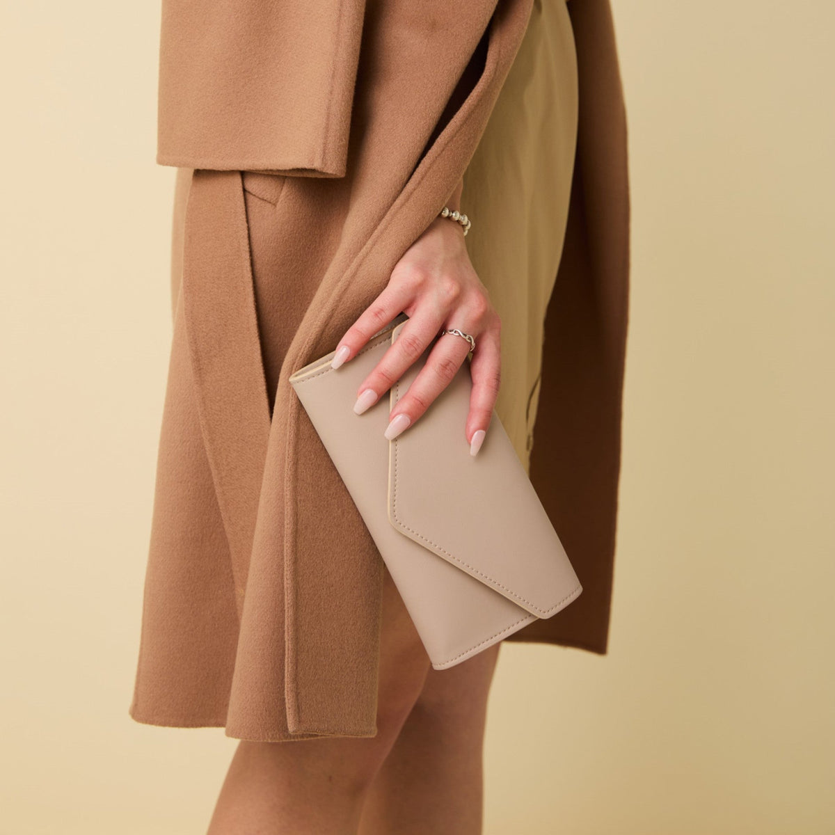 Gala Clutch / Wallet-on-Chain (Pink)