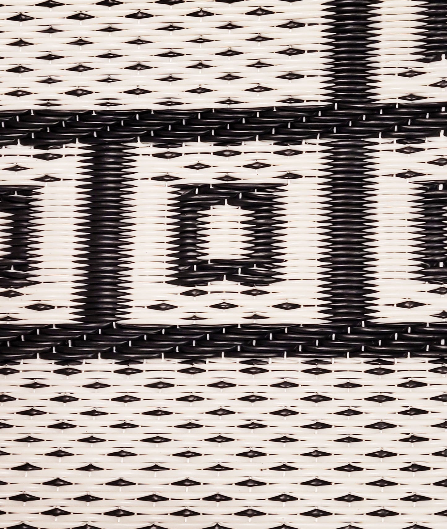 Border Black & White