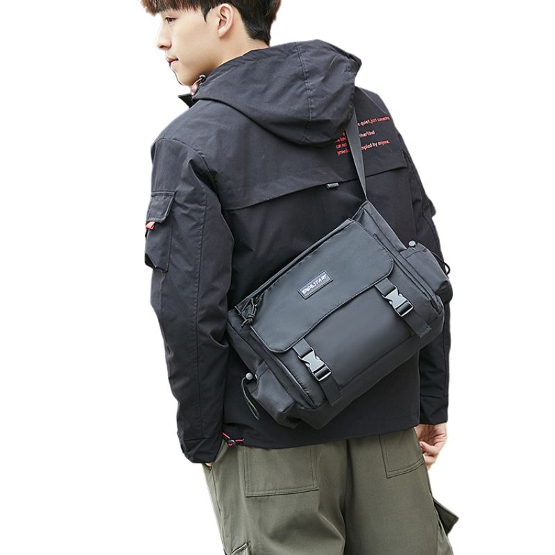 Convenient Black Messenger Bag