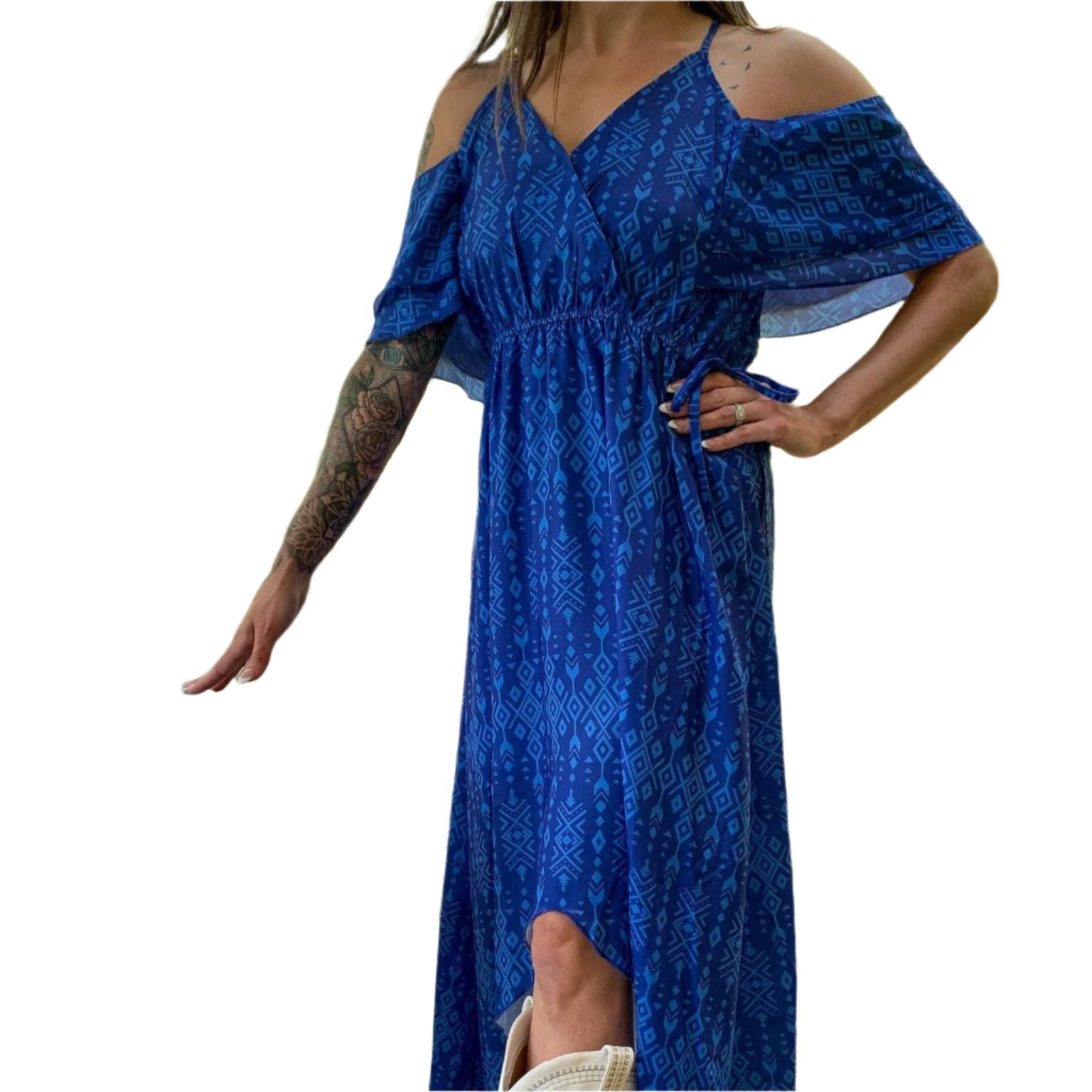 Broken Bow Cold Shoulder Maxi Dress in Blue Aztec Blue Aztec / M Broken Bow Cold Shoulder Maxi Dress in Blue Aztec Blue Aztec / M