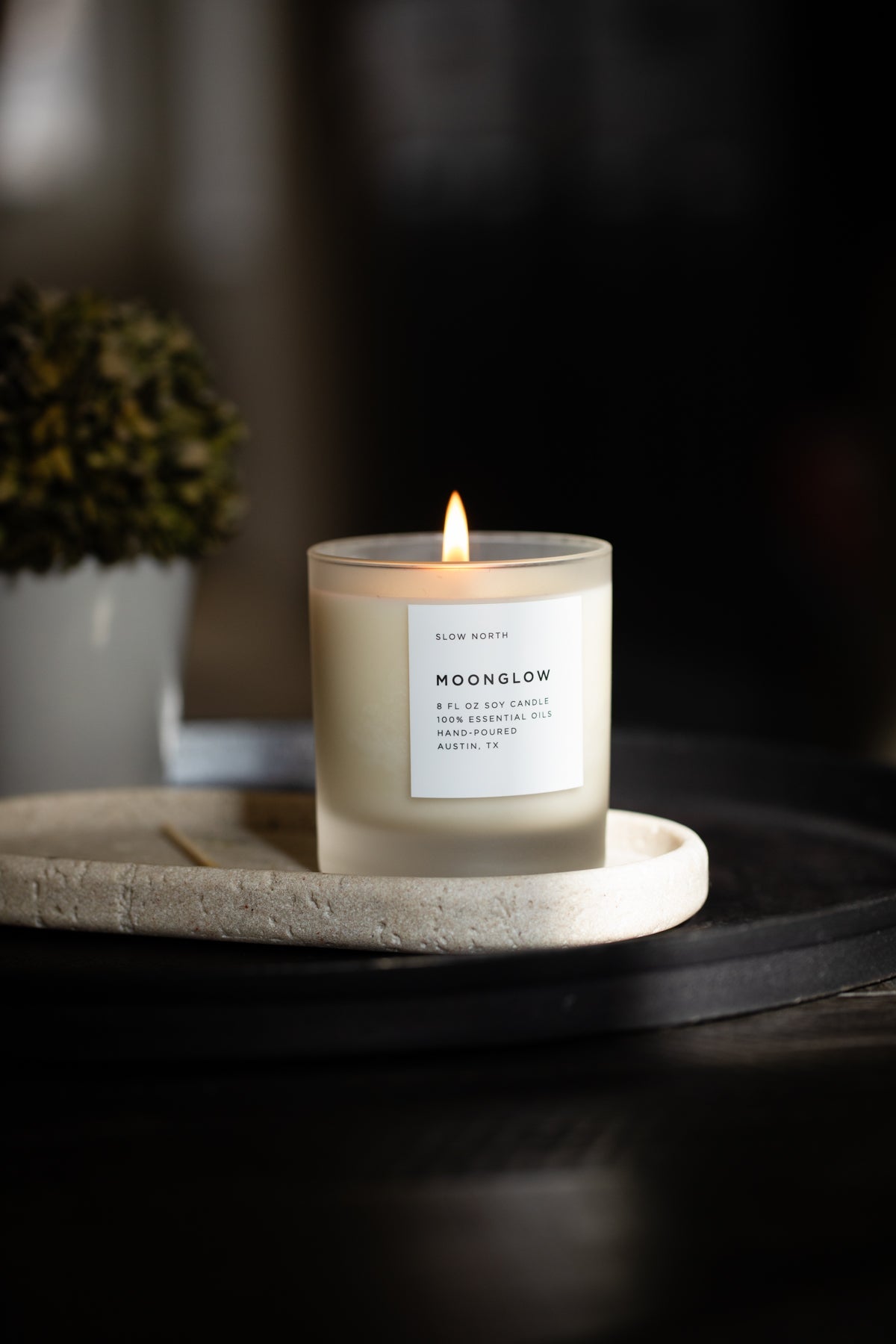 Moonglow - Signature Candle (Patchouli + Cinnamon + Black Pepper) - Osadia Concept Store