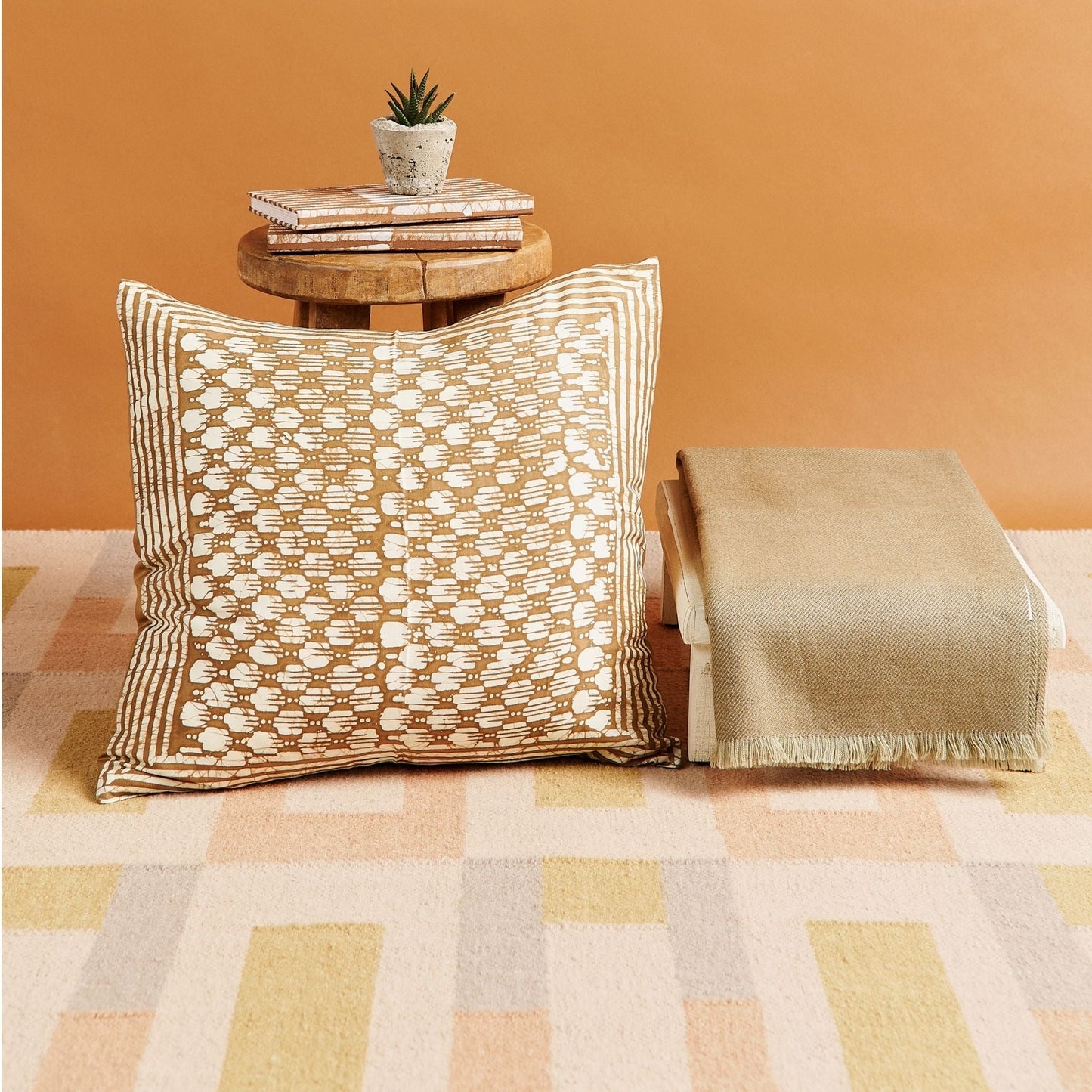 Aari Handwoven Geometric Modern Flat-weave Rug in Calming Hues