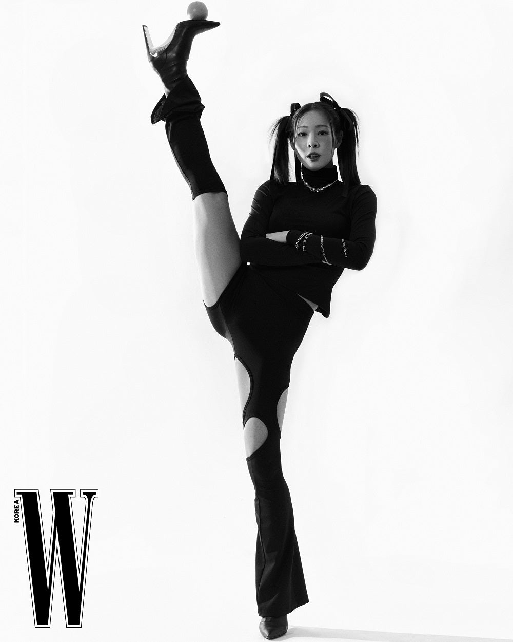 Jisoo W Magazine 2024 Volume 4