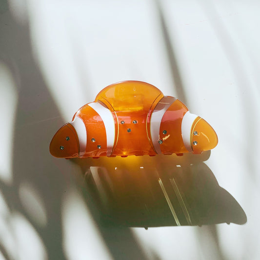 Velvet Claws Croissant Hair Clip | Claw Clip in Velvet Travel Bag