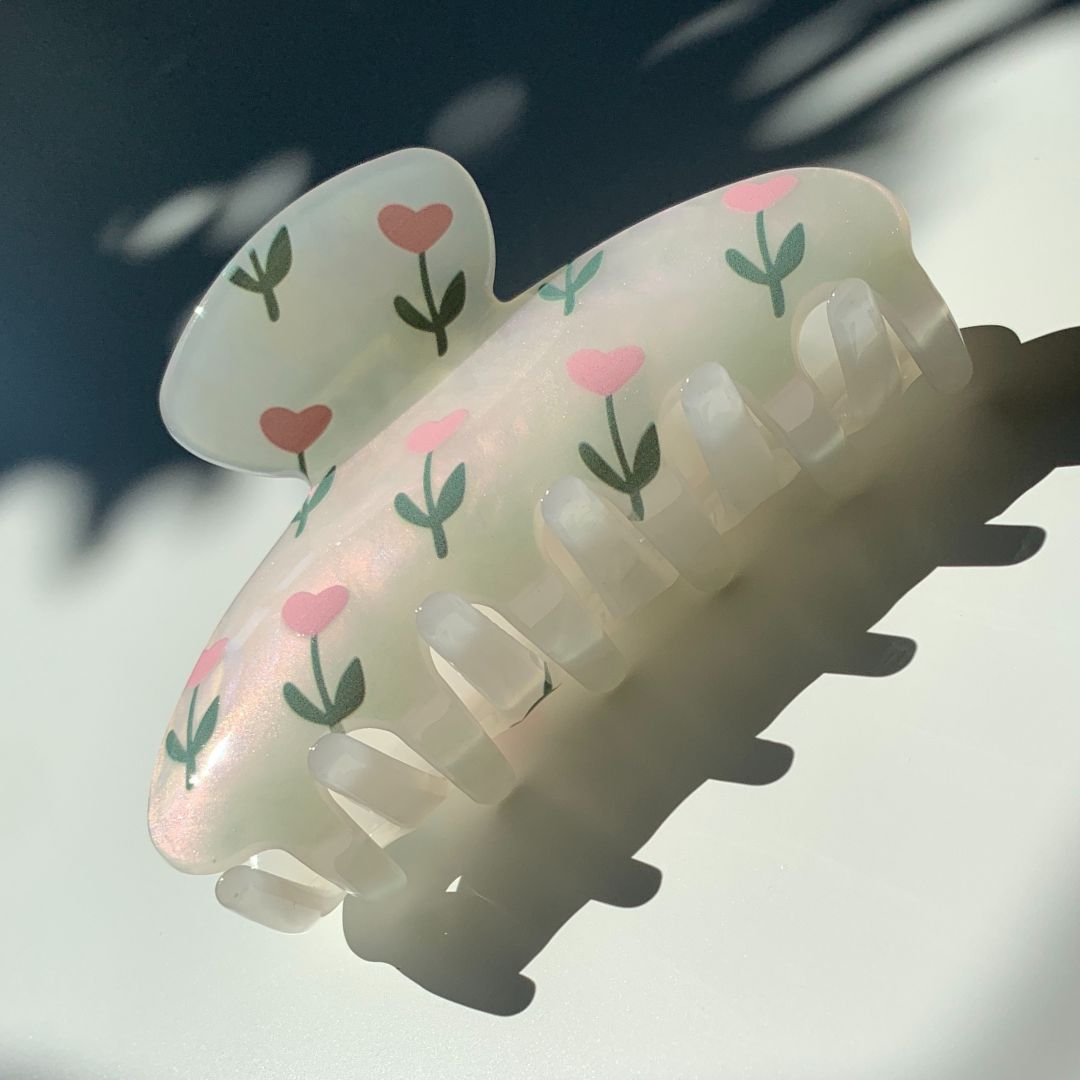 Velvet Claws Hair Clip | The McKenzie in Heart Flower Hair Claw