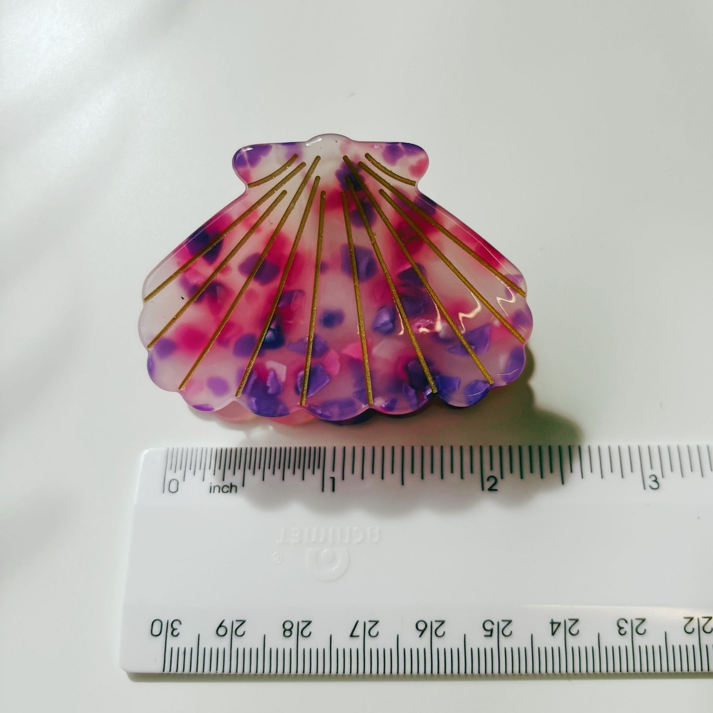 Velvet Claws Seashell Claw Set of 2: Pearl and Purple | Hair Claw Clip in Velvet Travel Bag