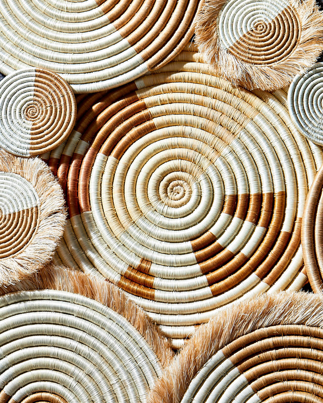 Akeza Placemat in White
