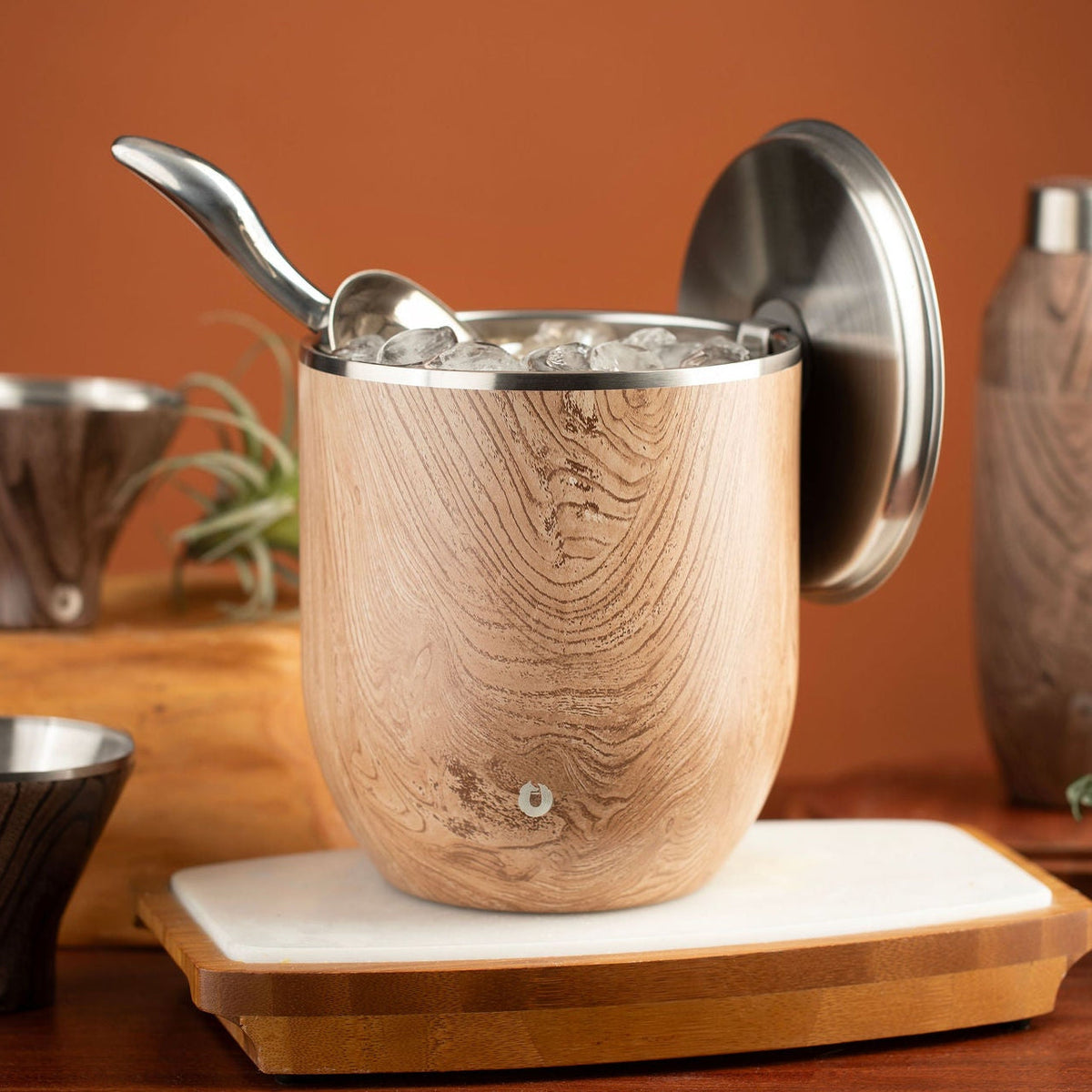Stainless Steel Ice Bucket with Lid and Scoop, Natural Teak