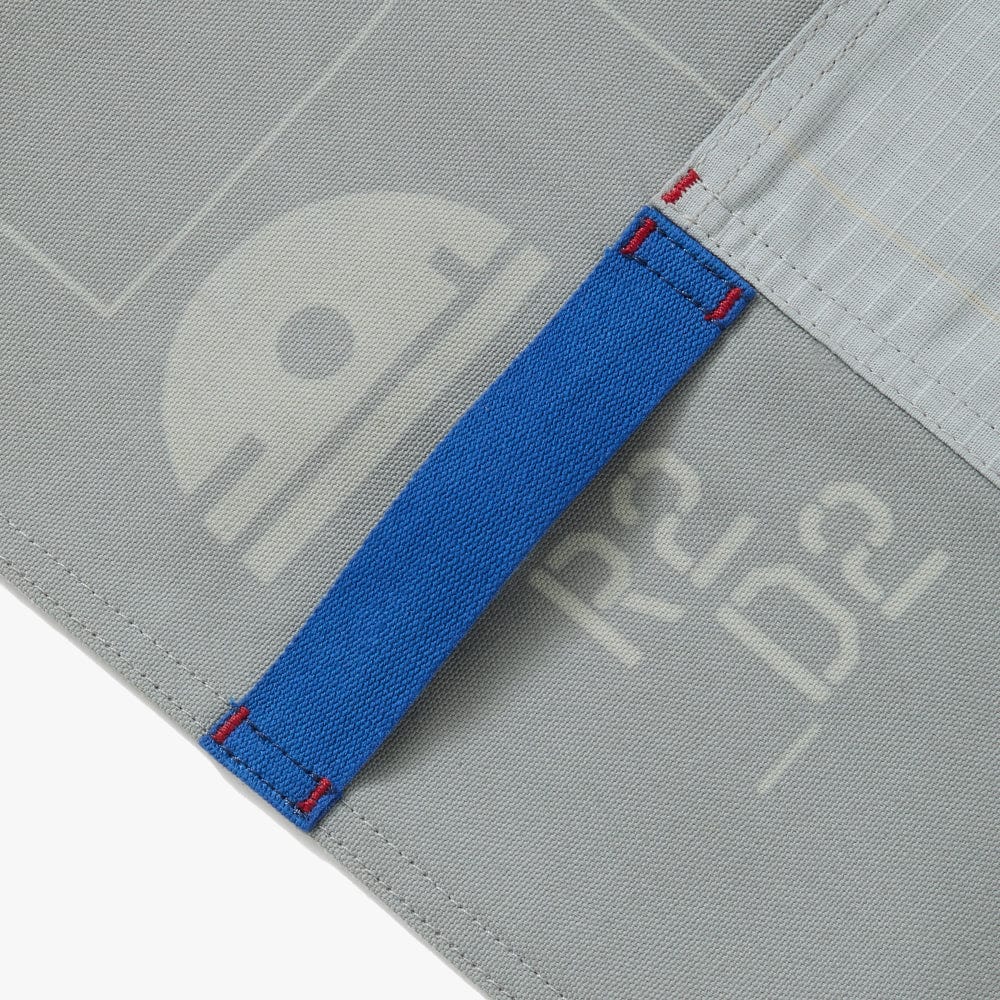 The Essential Apron - STAR WARS™ R2-D2