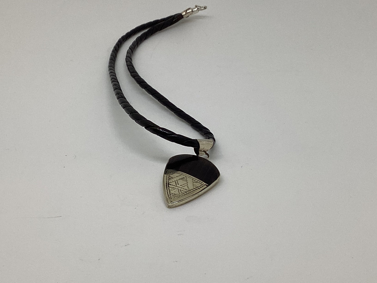 Tuareg ebony small pendant necklace