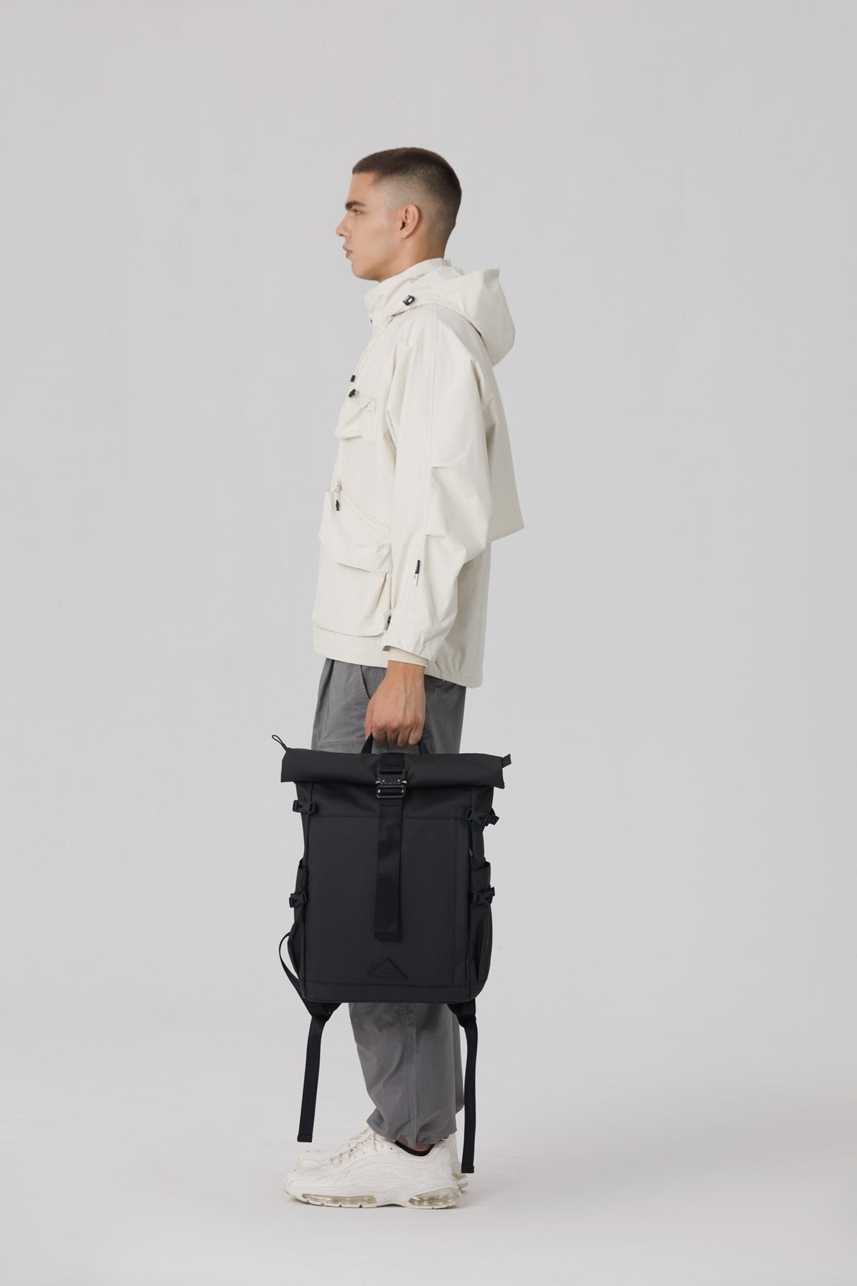 MOVA ROLL-UP BLACK 20-26L
