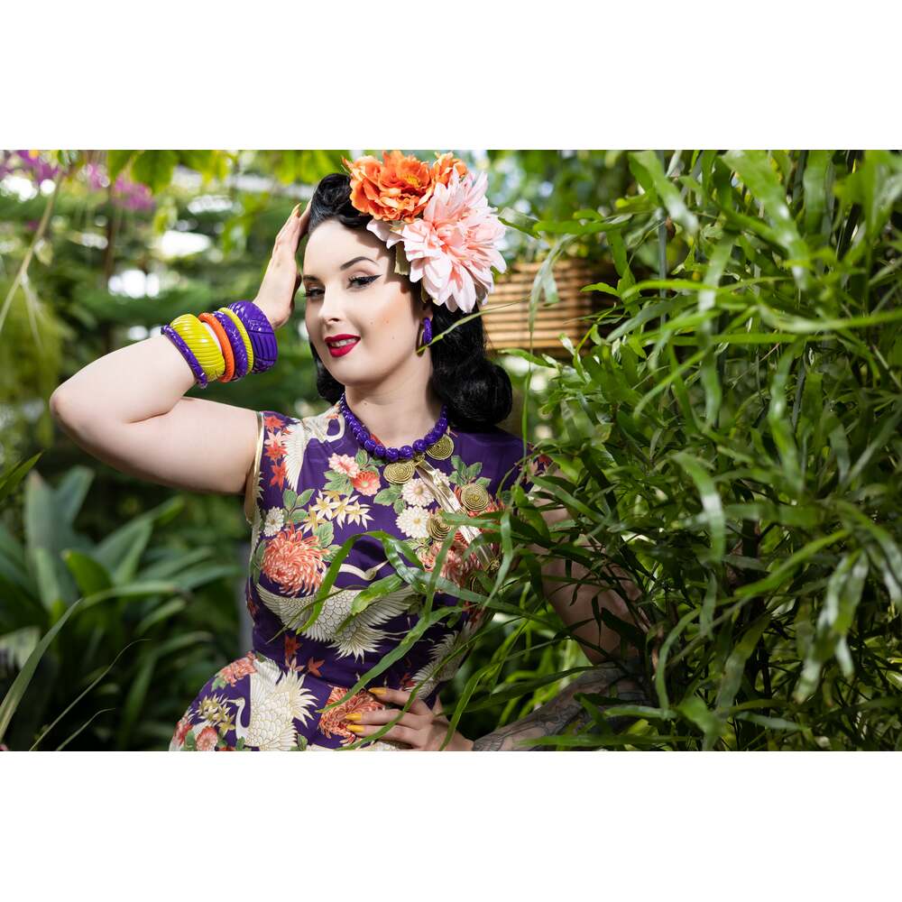 Paradise Heavy Carve Hoop Earrings by Splendette