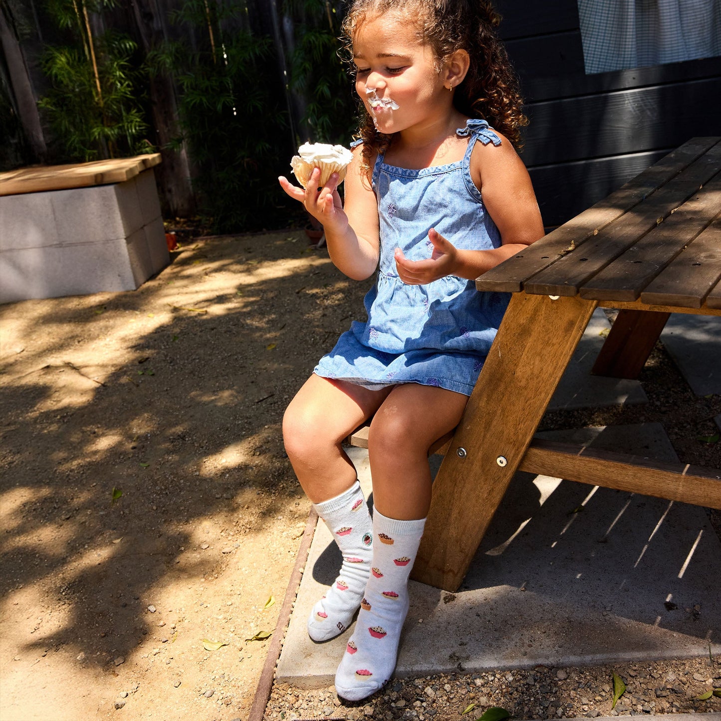 Kids Socks that Provide Meals - Osadia Concept Store