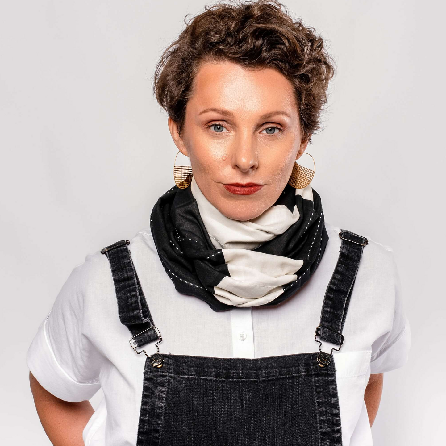 Kantha Embroidered Infinity Scarf | Charcoal