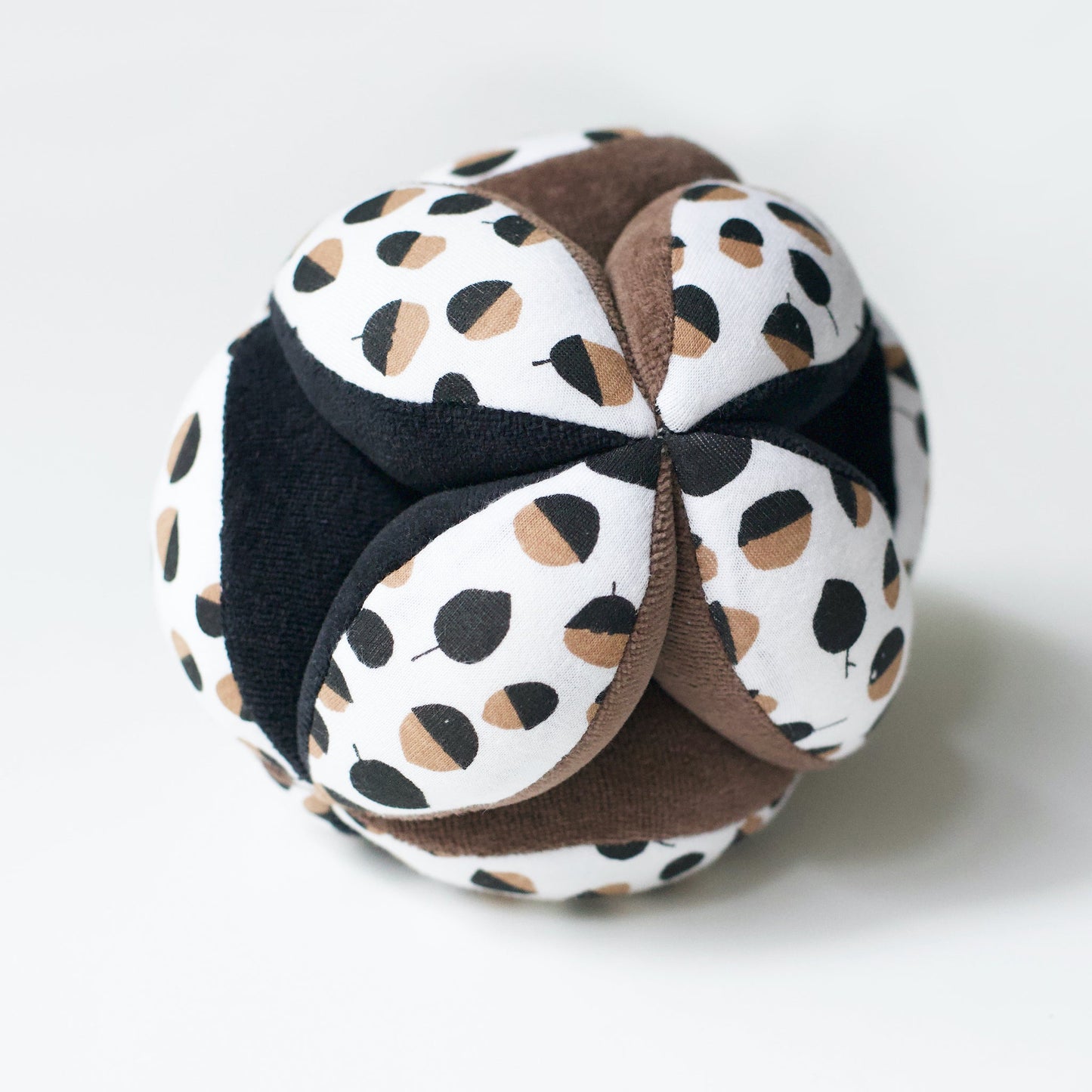 Acorn Clutch and Taggy Ball Bundle - Osadia Concept Store