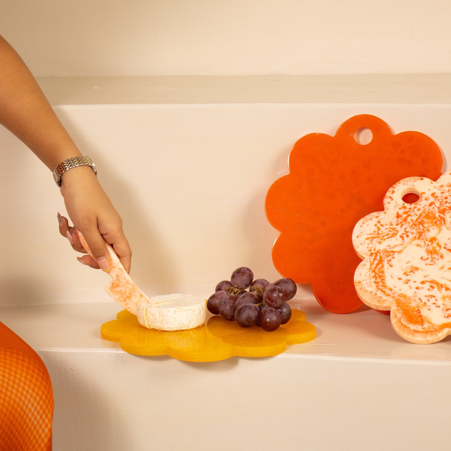 Scallop Resin Cheese Charcuterie Board, Mustard - 9 Inches