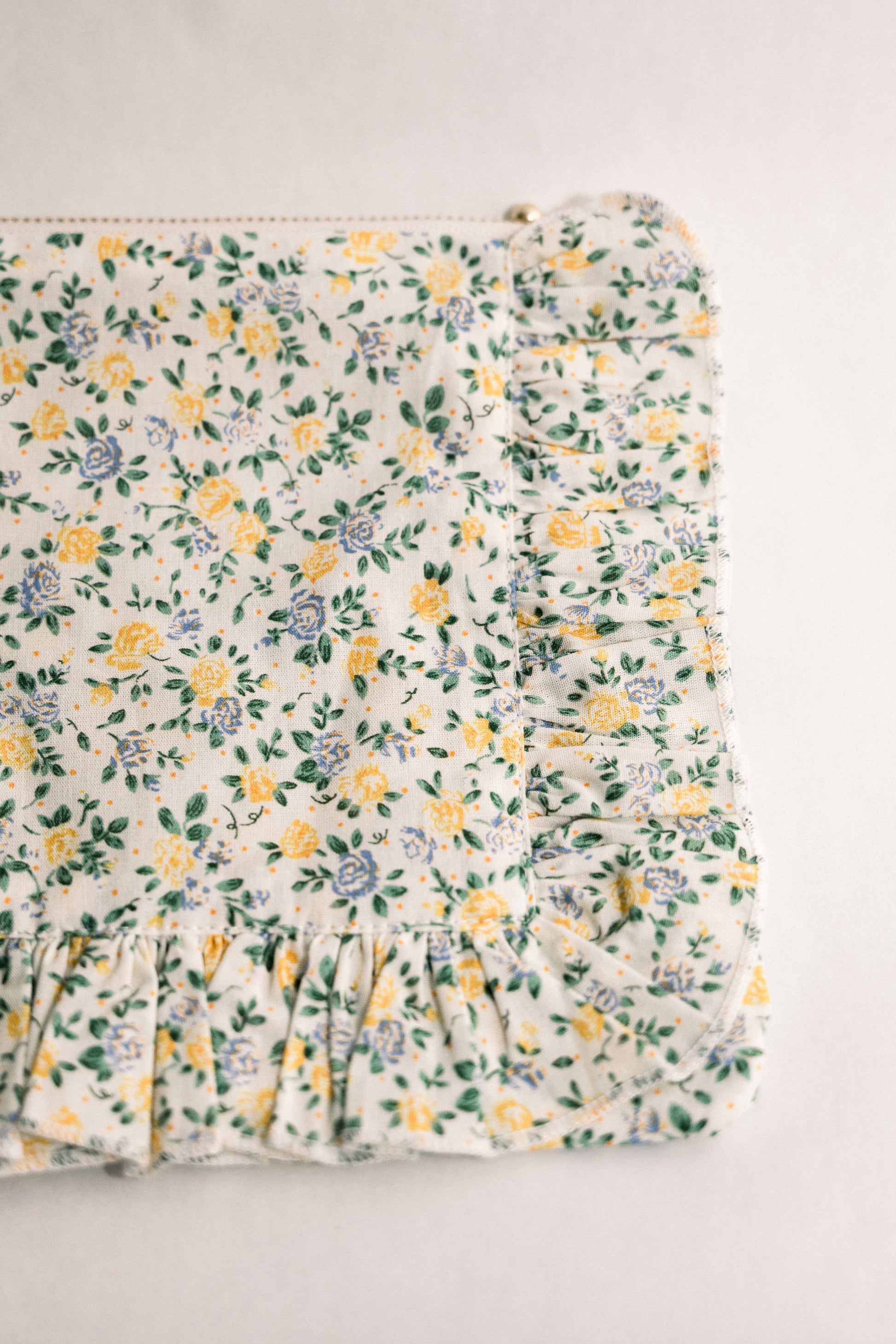 Vintage-Inspired Floral Pouch- Honeysuckle Blooms - Osadia Concept Store