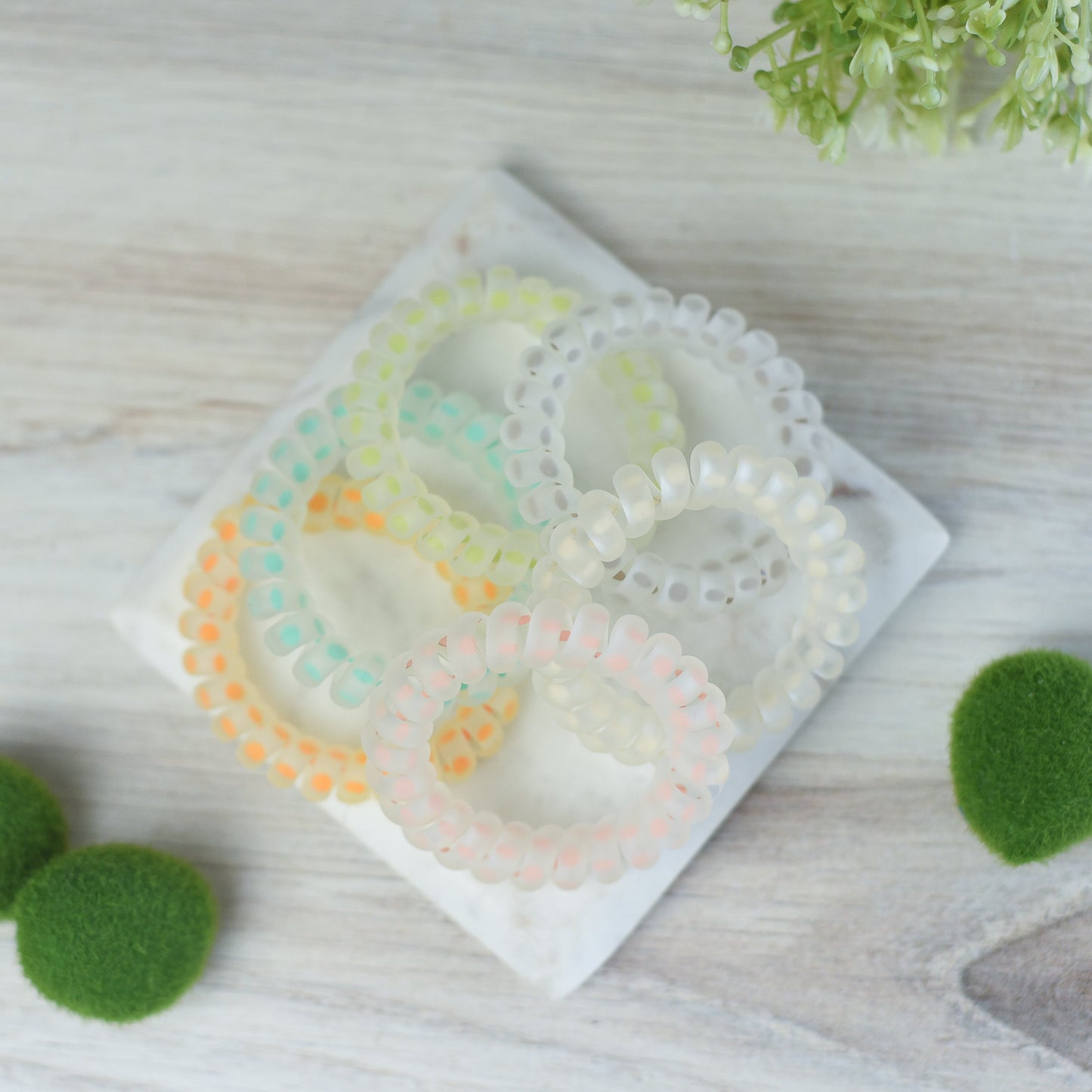 Large Hair Coil Set in Matte Dot Translucent