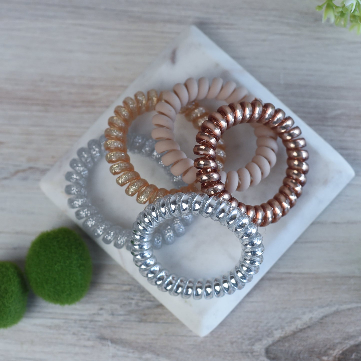 Large Lauren Lane Hair Coil Set in Blonde