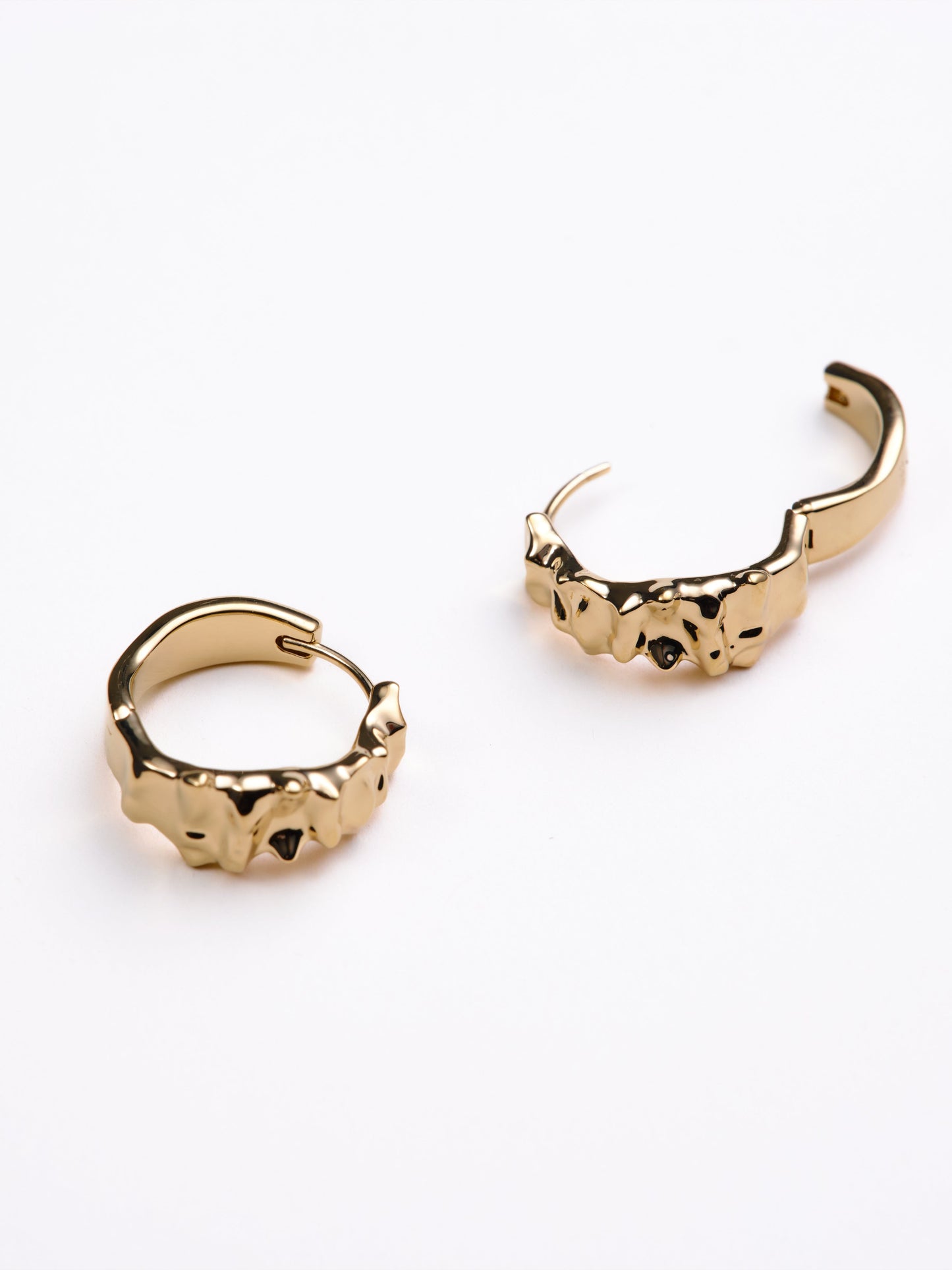 Anna Uneven Hoops