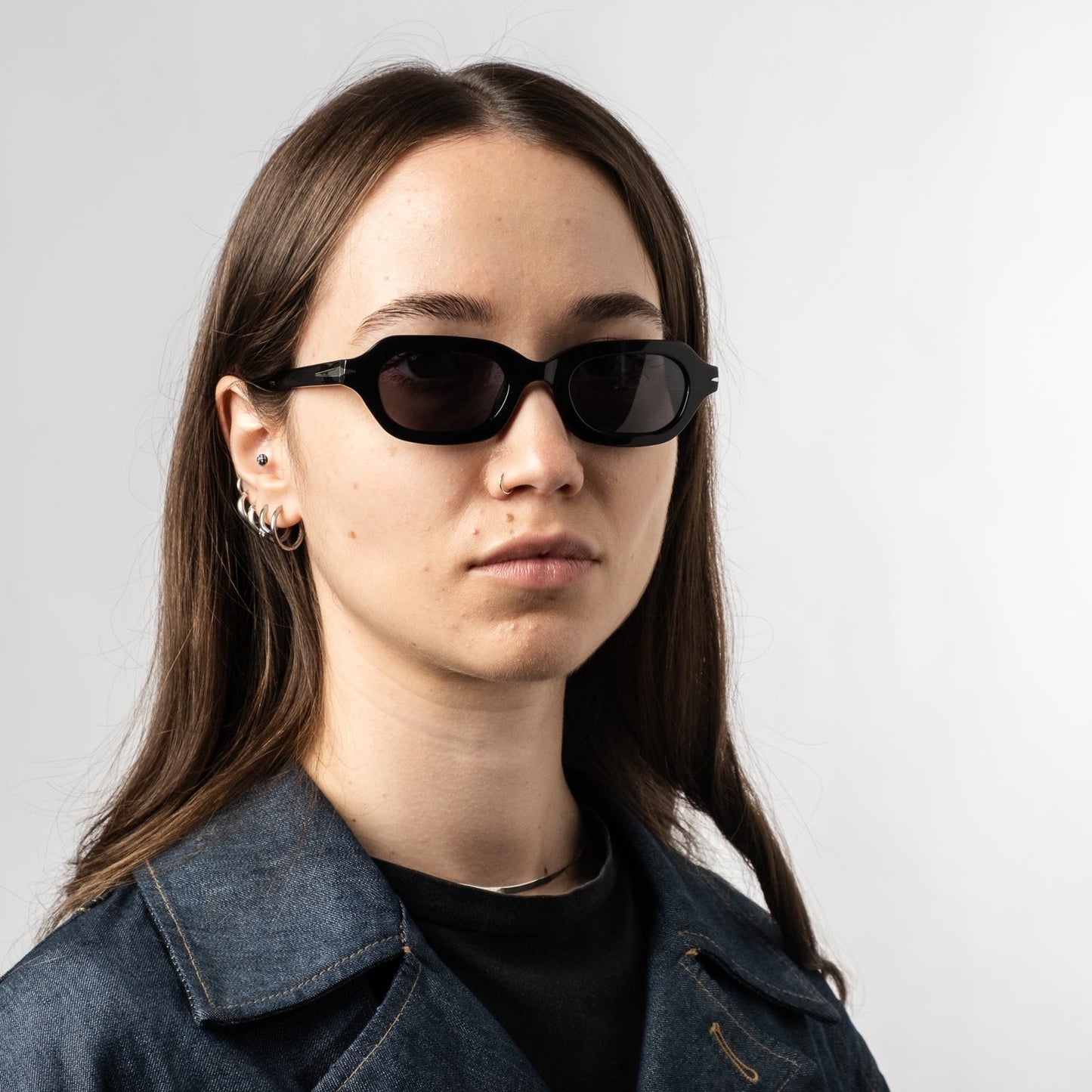 Cure // Gloss Black [Polarized Grey]