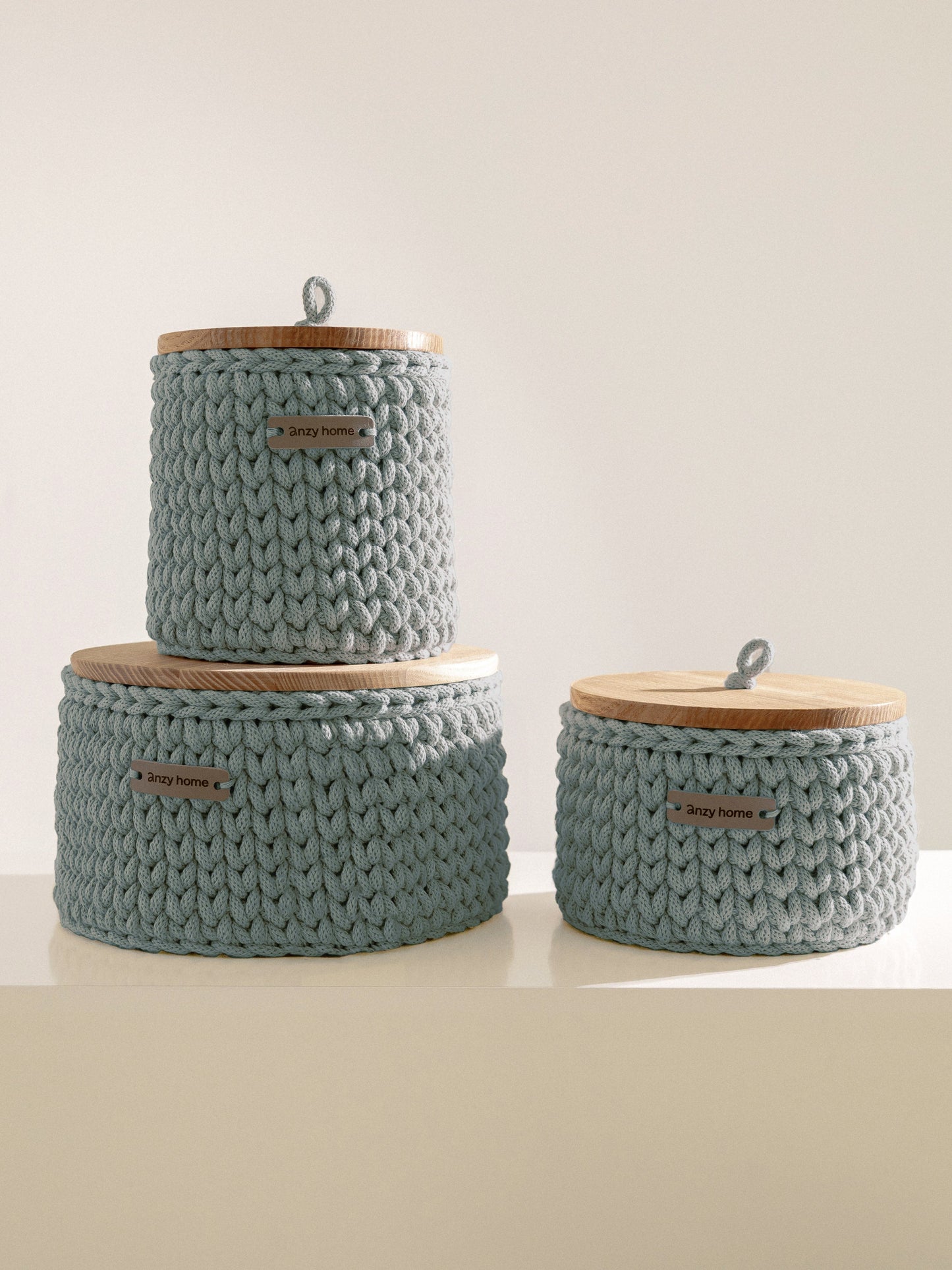 Round Storage Baskets w/ Wooden Lid