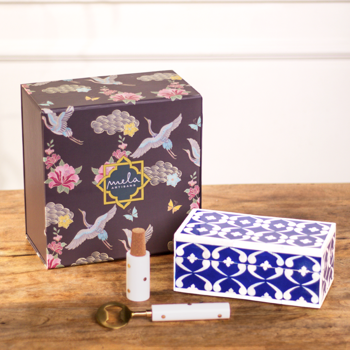 Lattice Bar Accessories Gift Set, Wooden Box with Bottle Opener & Stopper