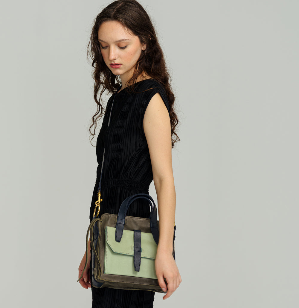 Barton Carryall