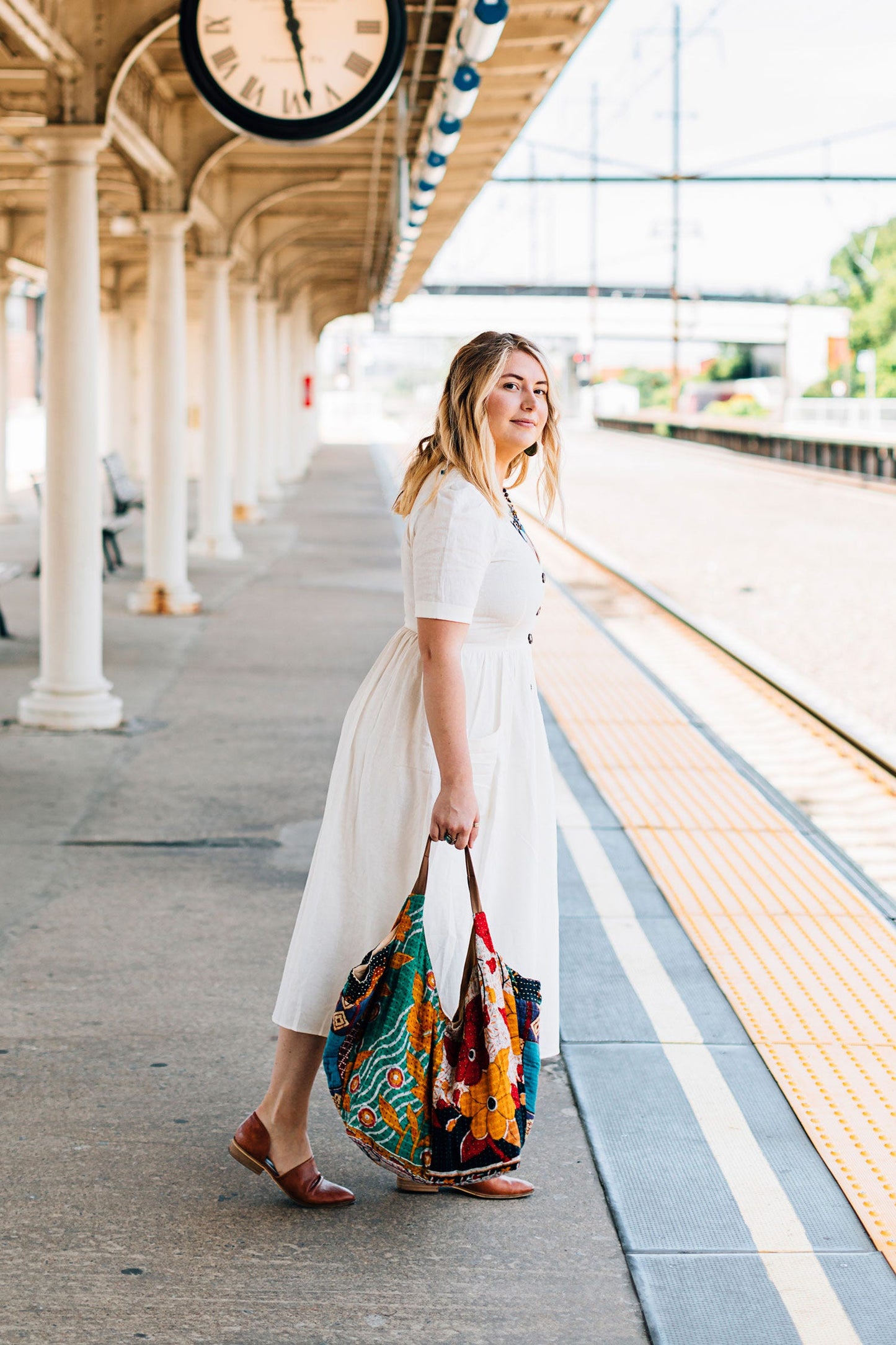 Sari Shop Slouchy Bag