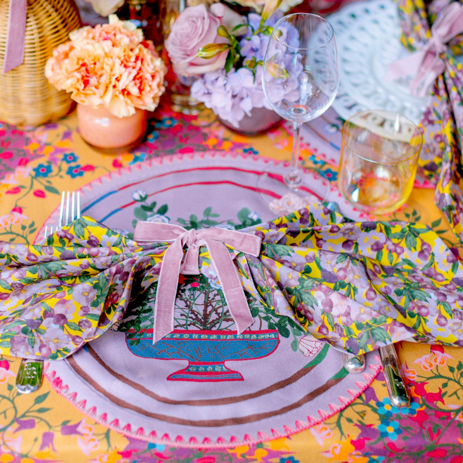 6 Napkins Romance is Dead Yellow - Osadia Concept Store