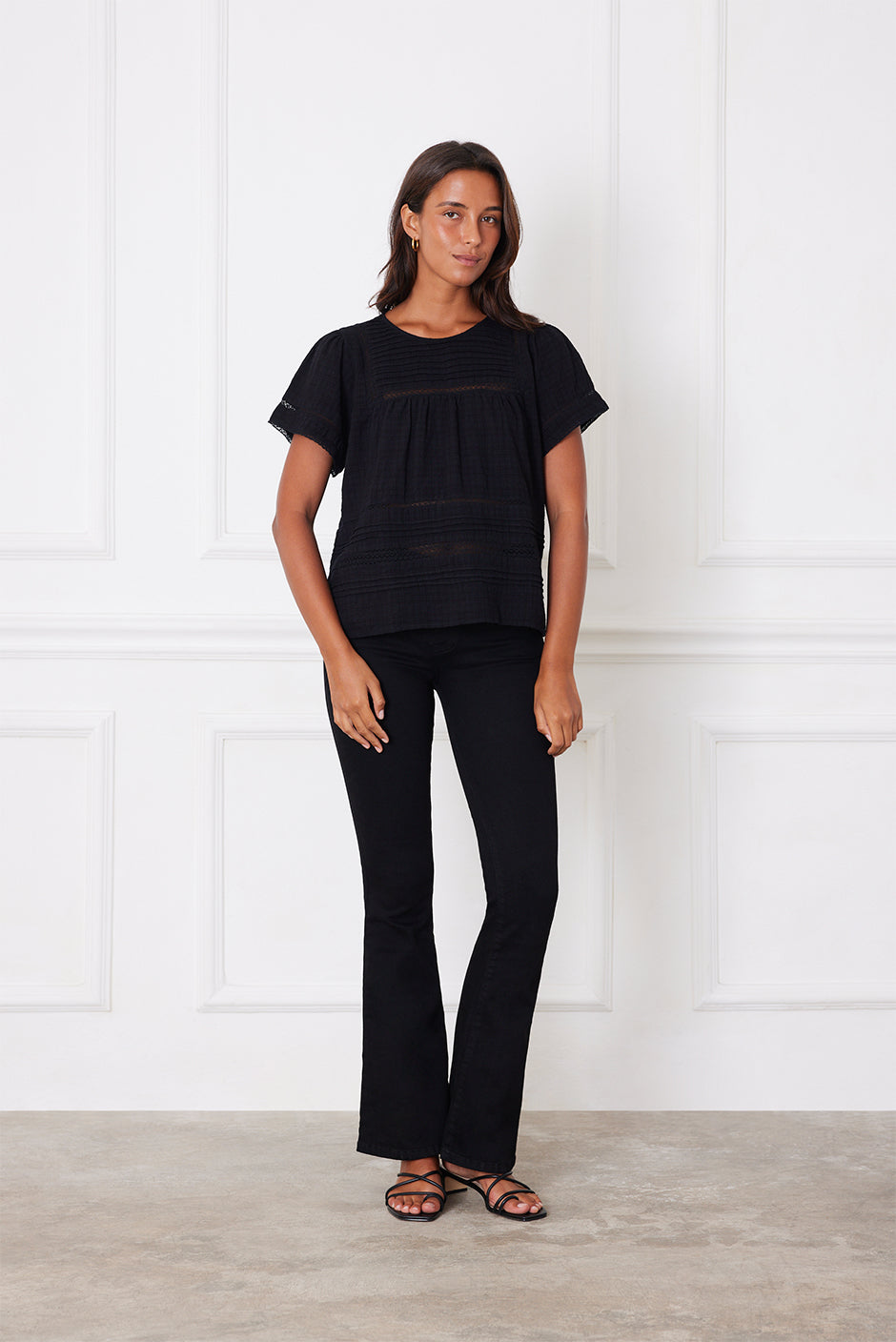 Dawn Tee in Black - Osadia Concept Store