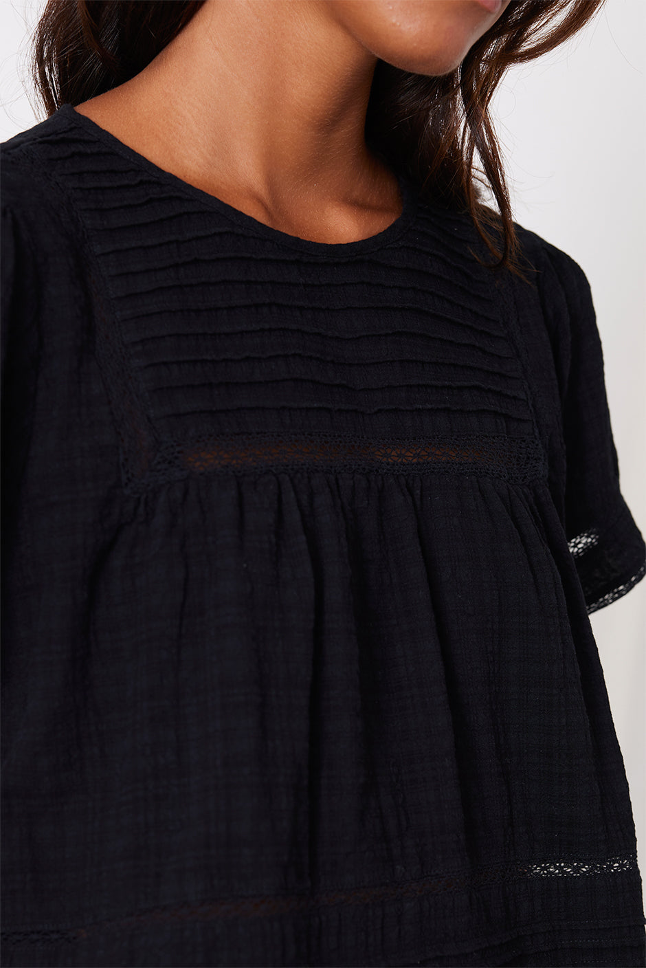 Dawn Tee in Black - Osadia Concept Store