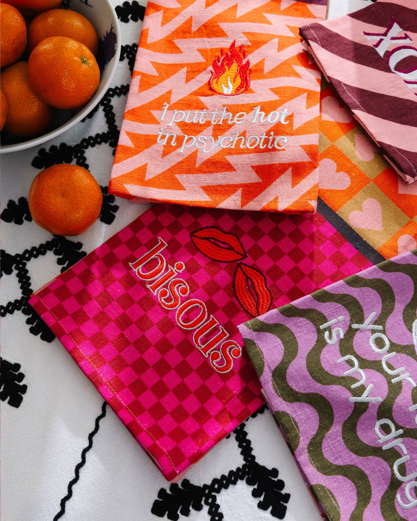 Bisous Dish Towel - Osadia Concept Store