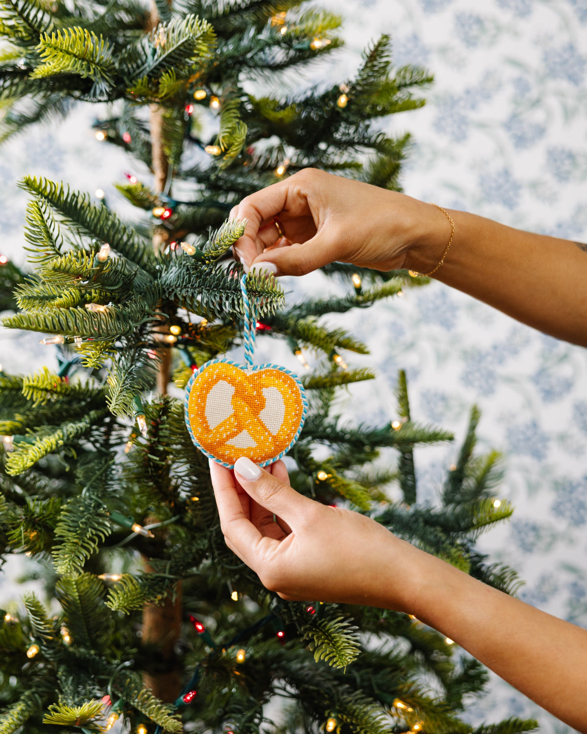 Needlepoint Icon Ornament - Pretzel