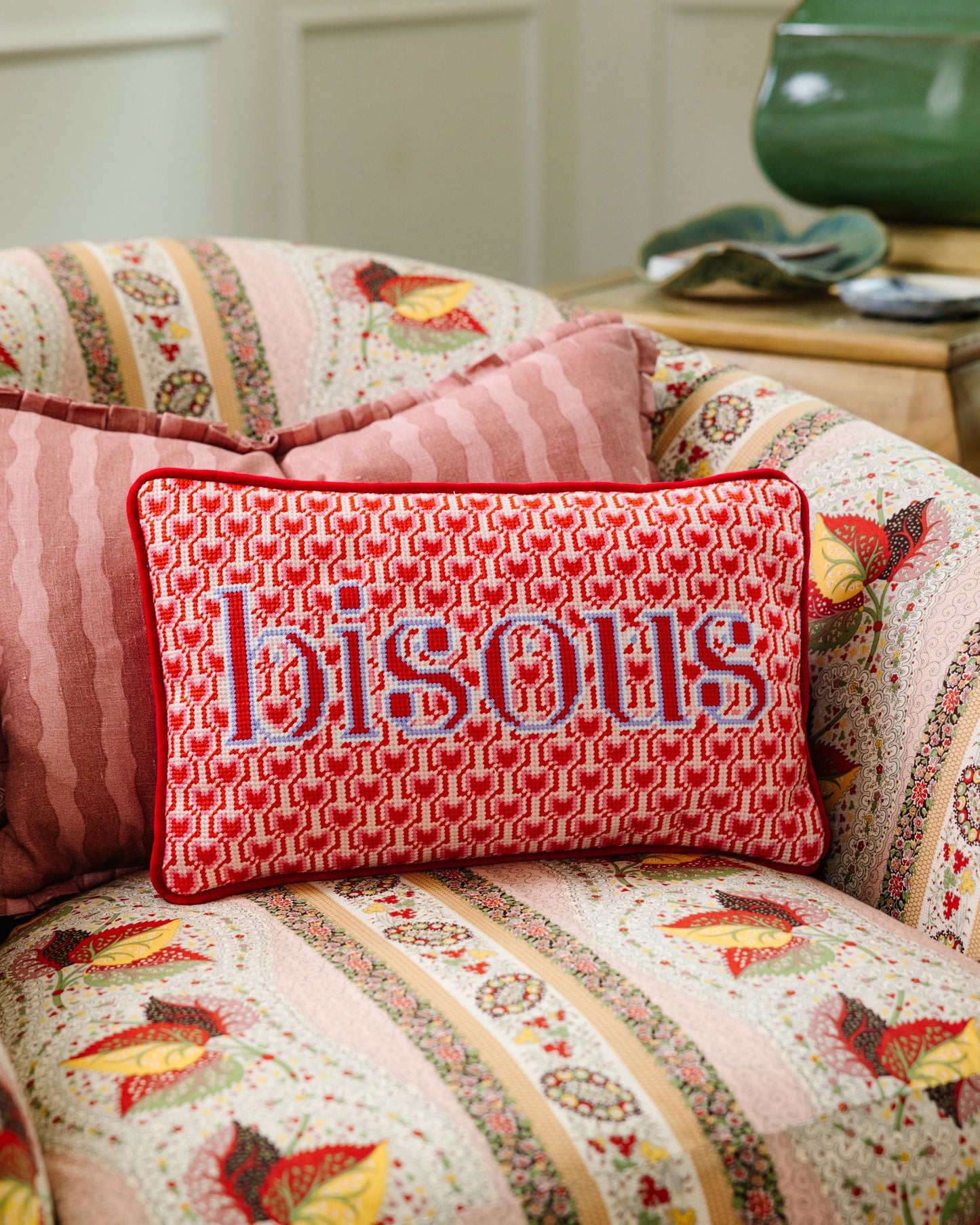 Bisous Needlepoint Pillow - Osadia Concept Store