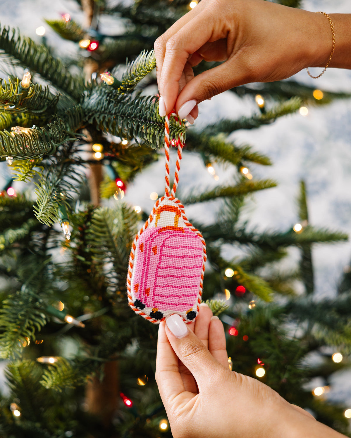 Needlepoint Icon Ornament - Luggage