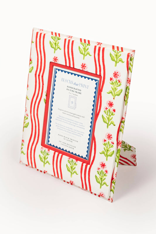 Large Block Print Photo Frame (5 x 7) - Holly & Berry