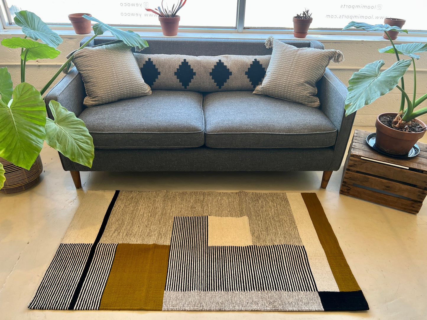 LOOM Imports Rug № 37