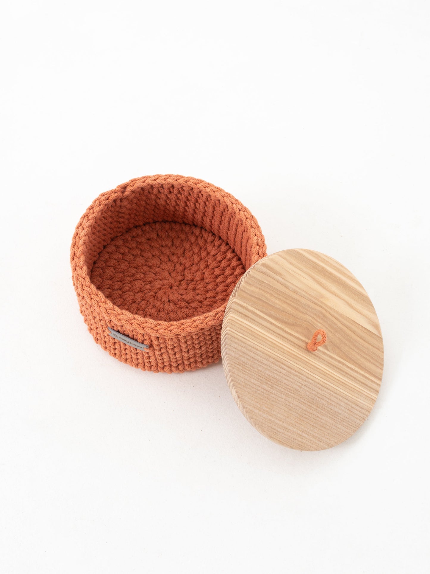 Round Storage Baskets w/ Wooden Lid