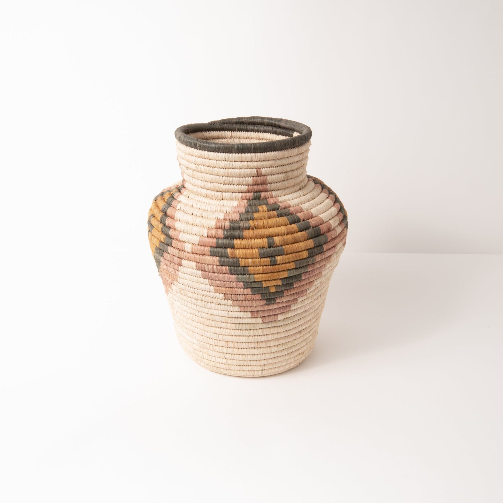 Diamond Bouquet Vase ~ Elevate Collection - Osadia Concept Store